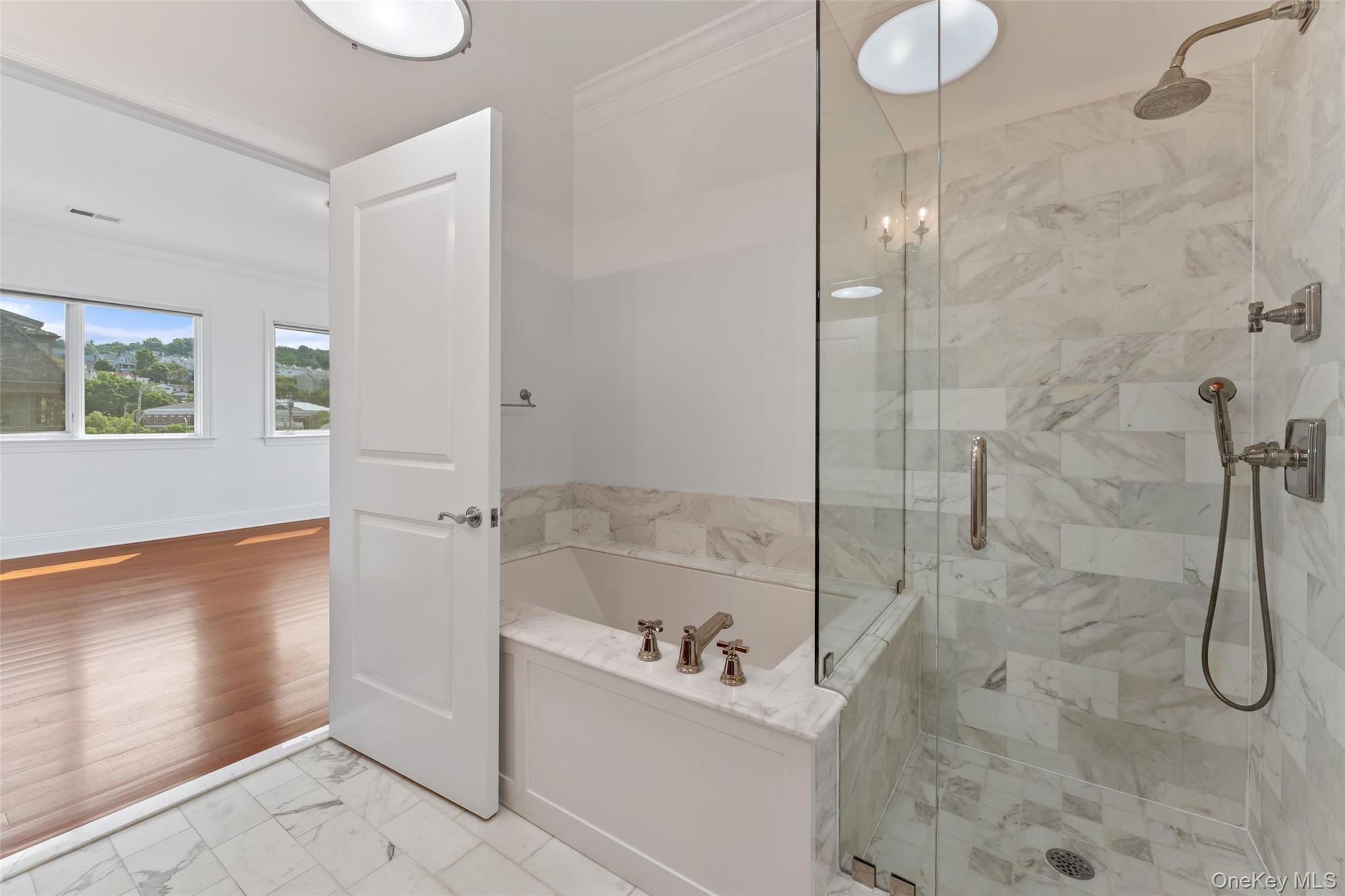 127 W Main Street Unit: 200