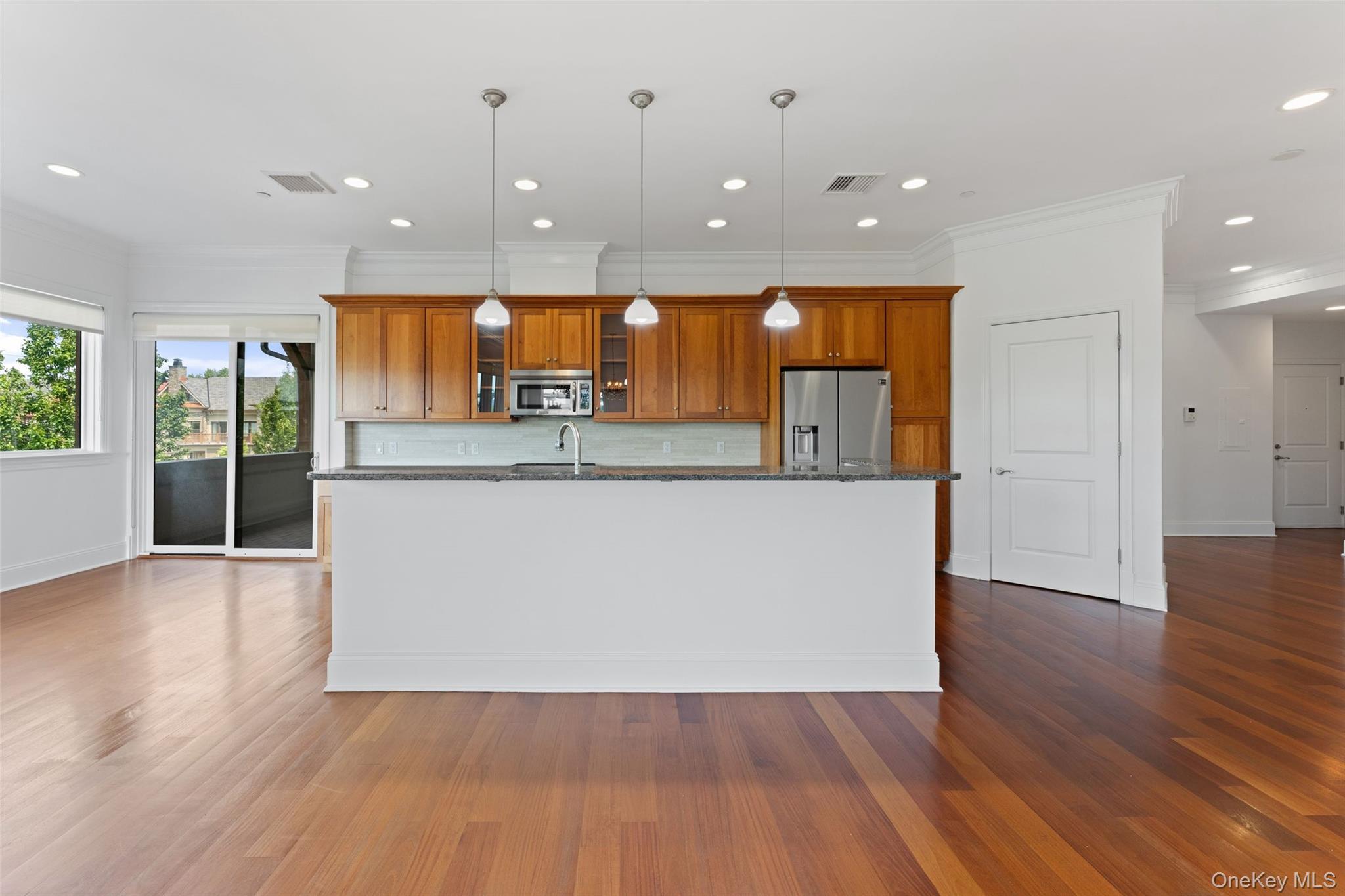 127 W Main Street Unit: 200
