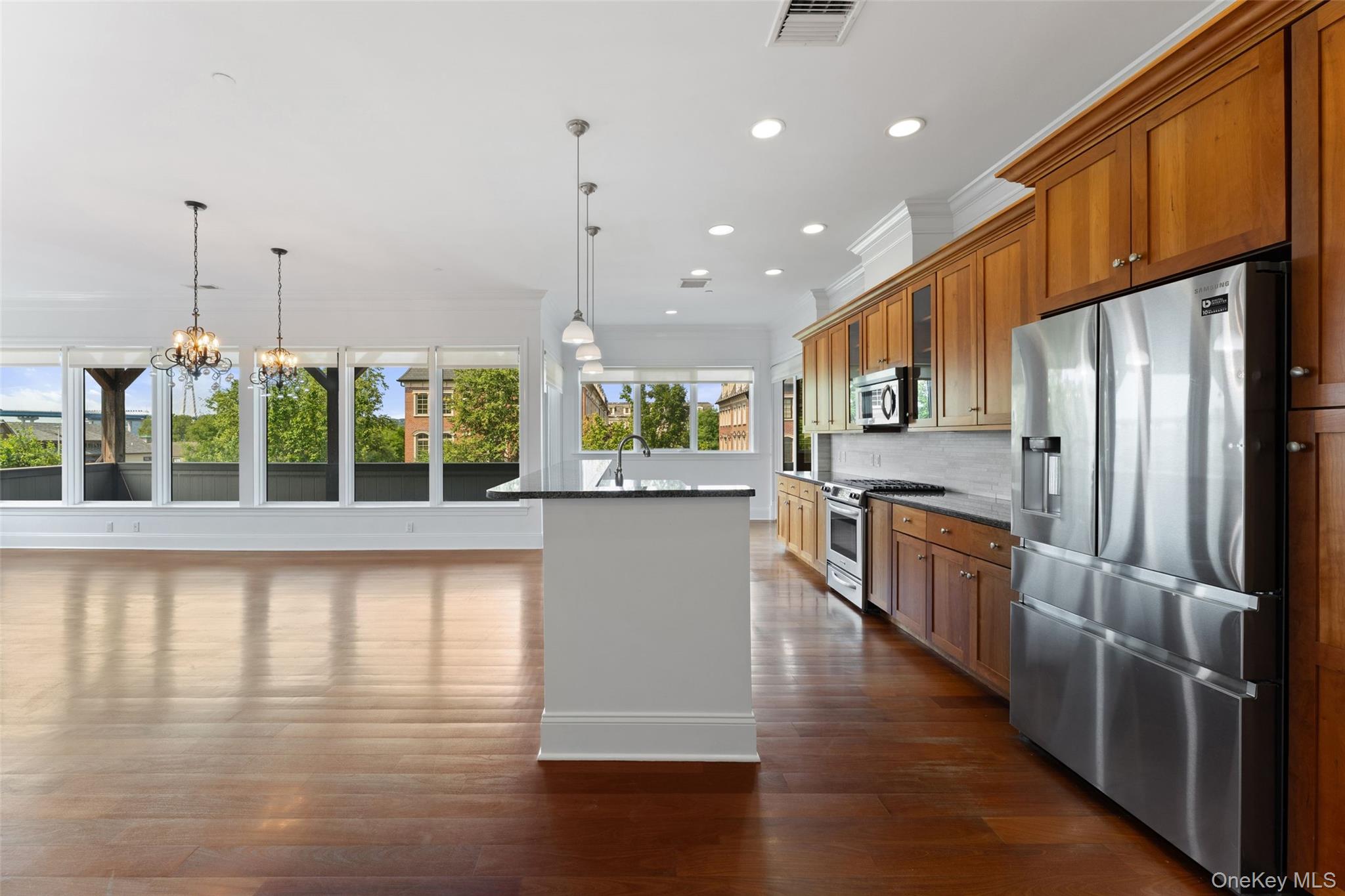 127 W Main Street Unit: 200