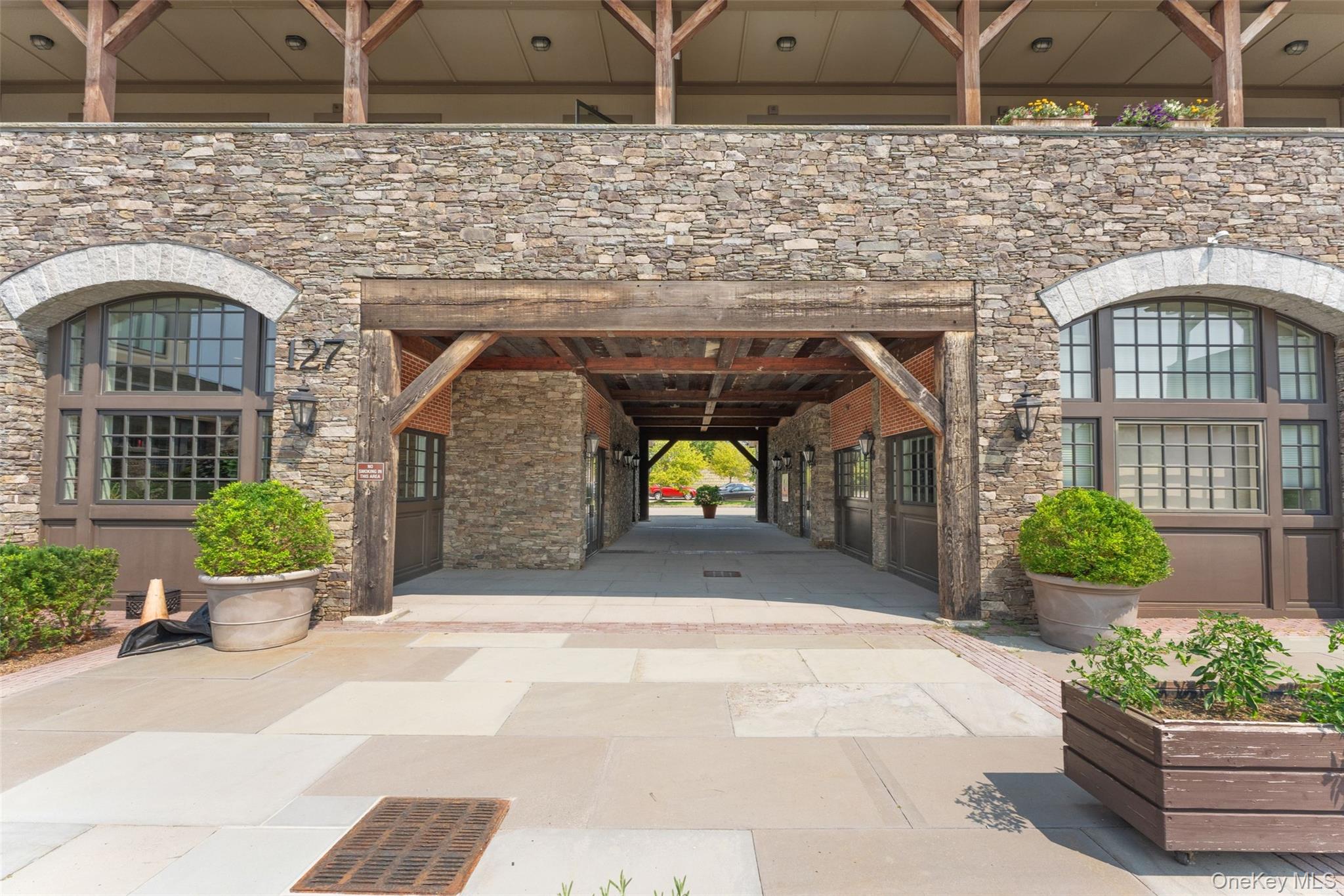 127 W Main Street Unit: 200