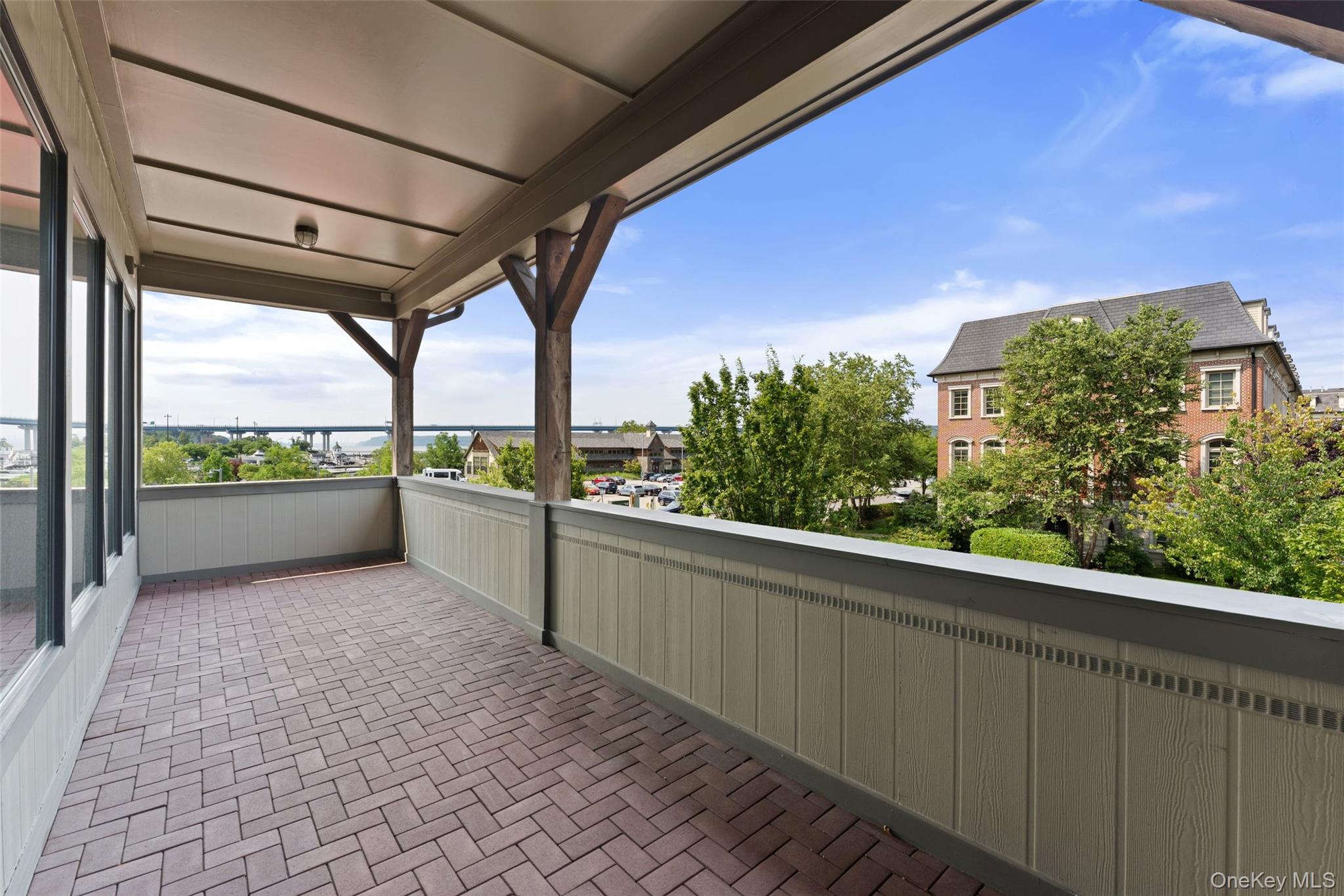 127 W Main Street Unit: 200