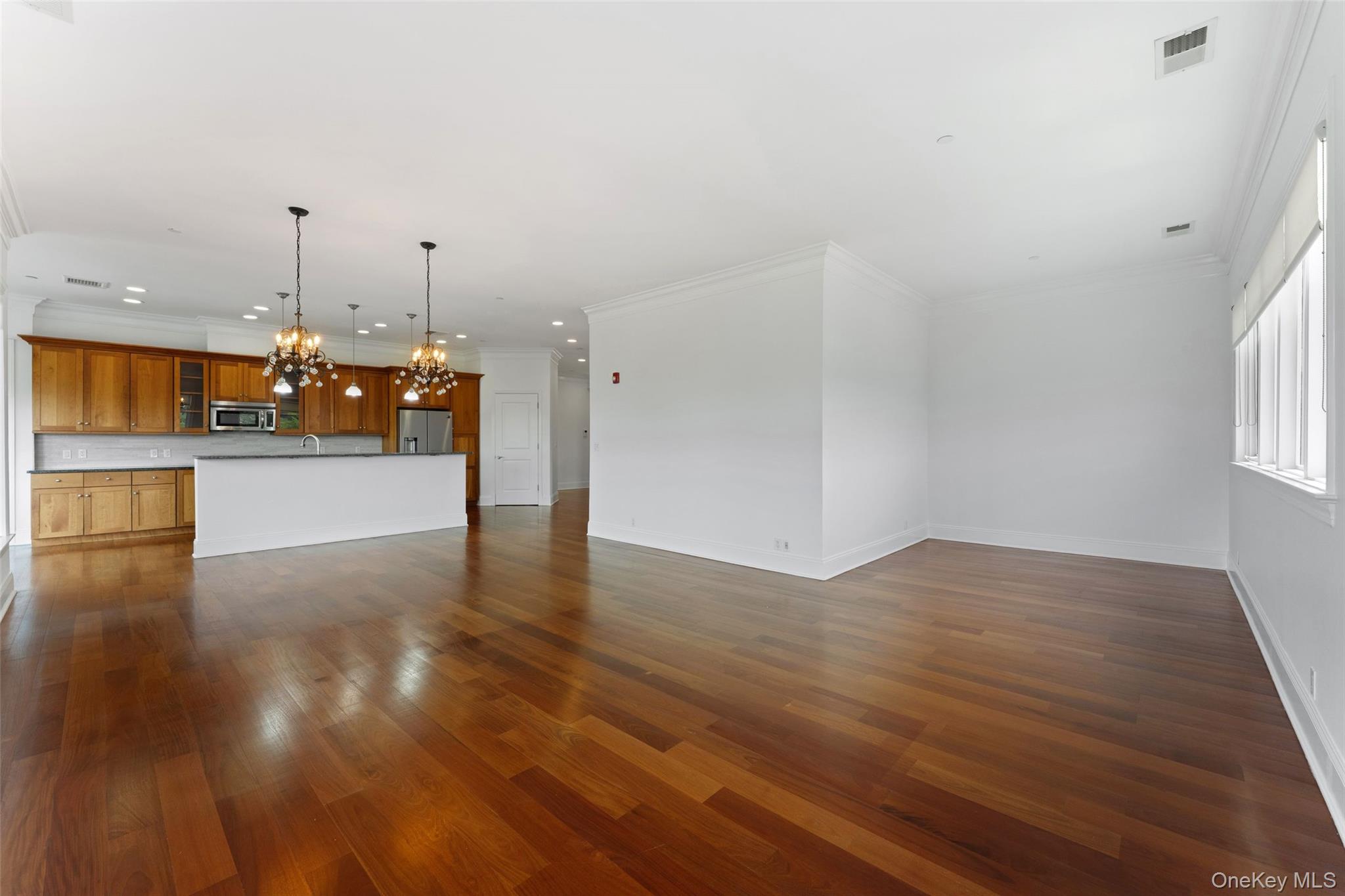 127 W Main Street Unit: 200