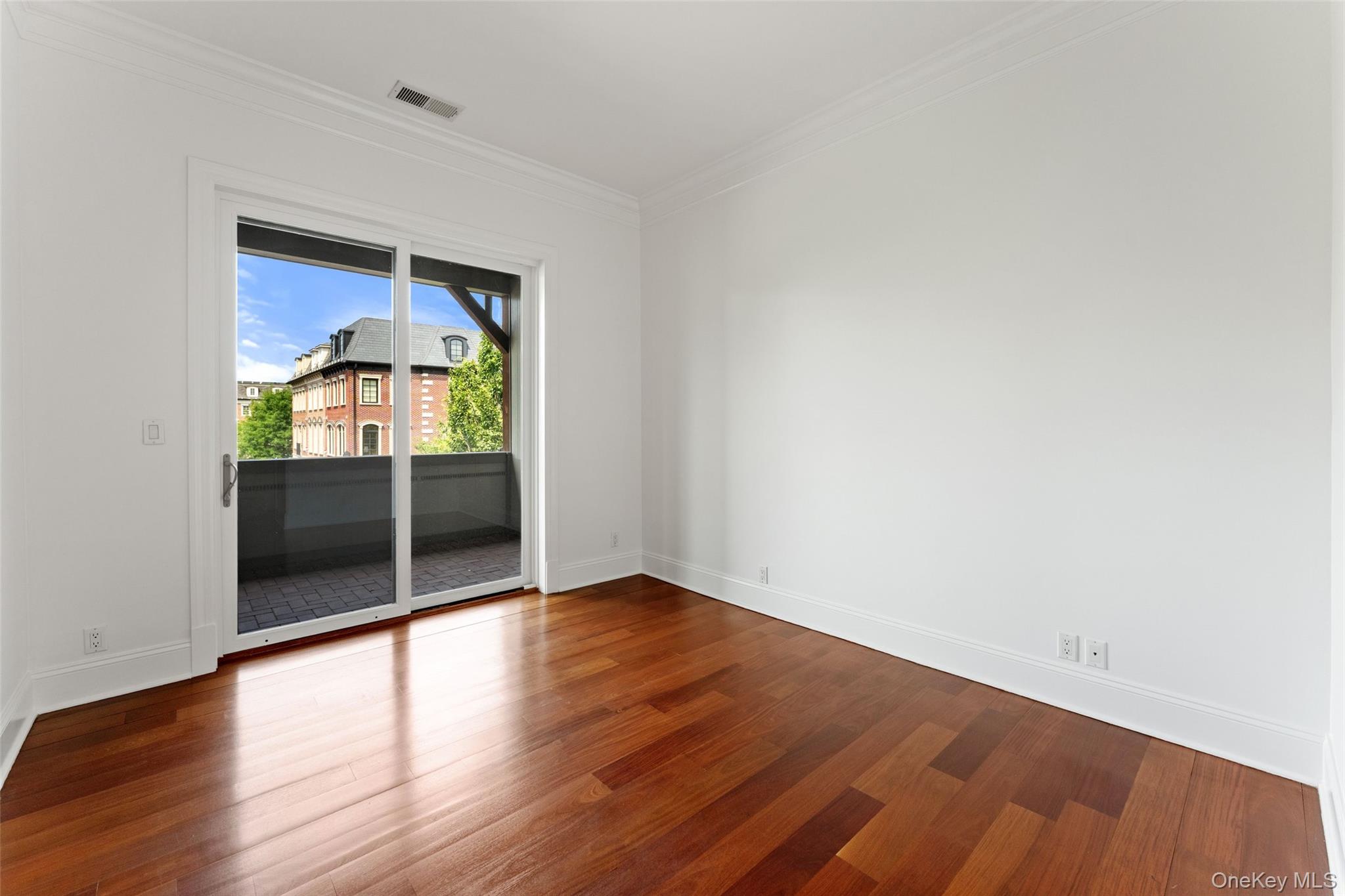 127 W Main Street Unit: 200