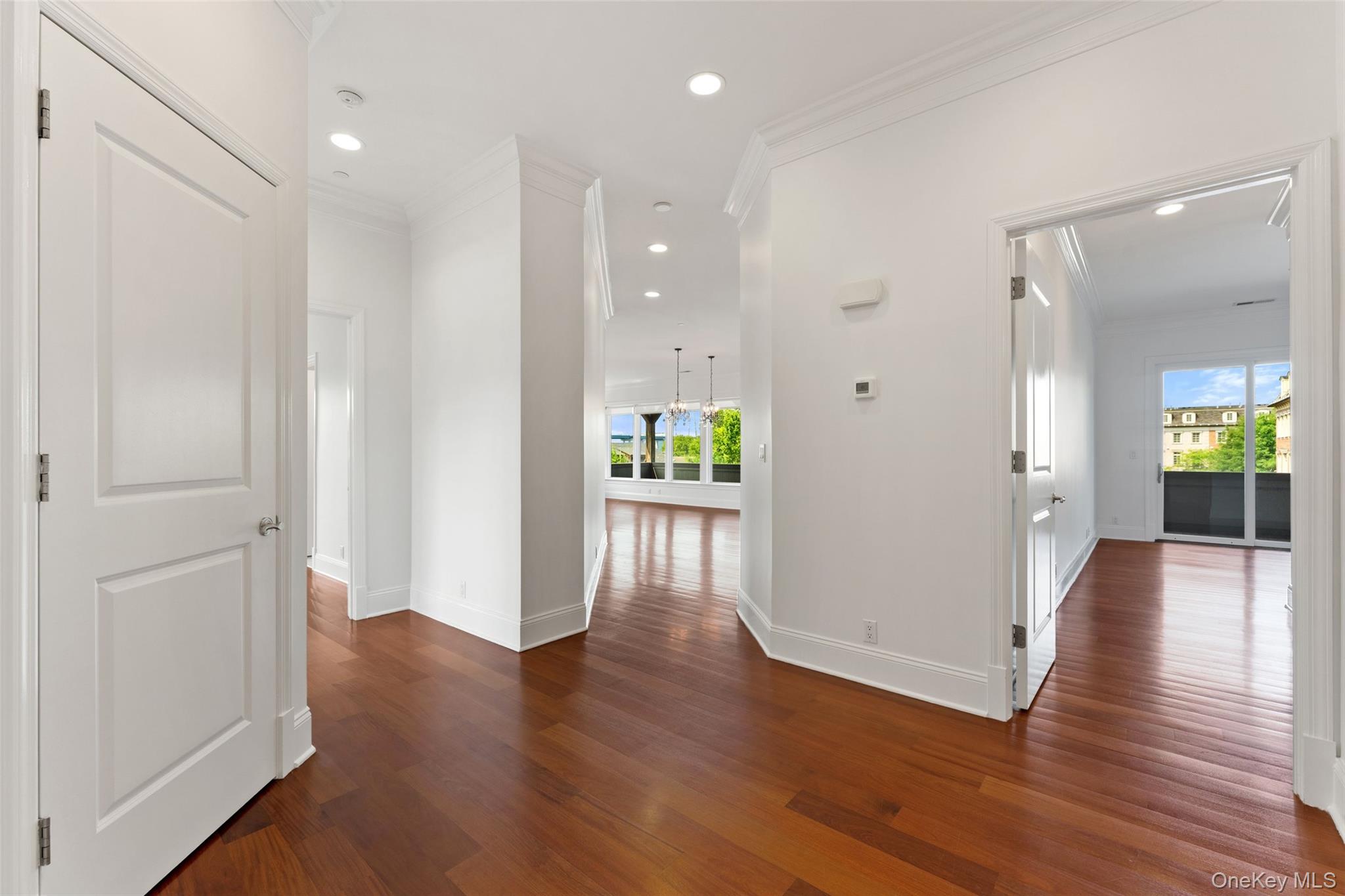 127 W Main Street Unit: 200