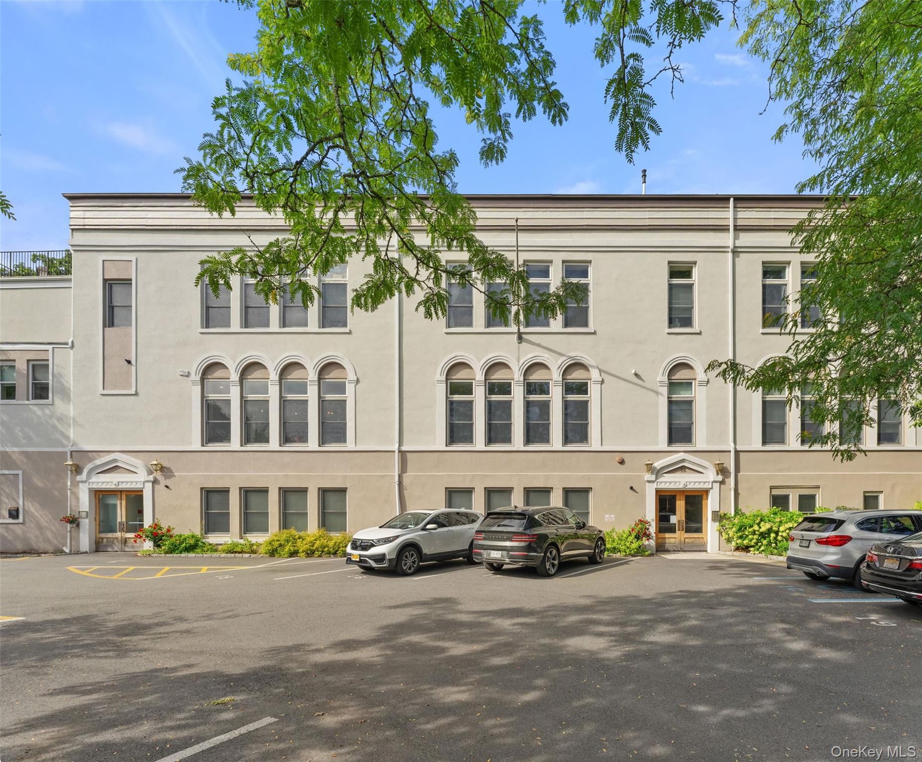 88 Broadway Unit: 2B