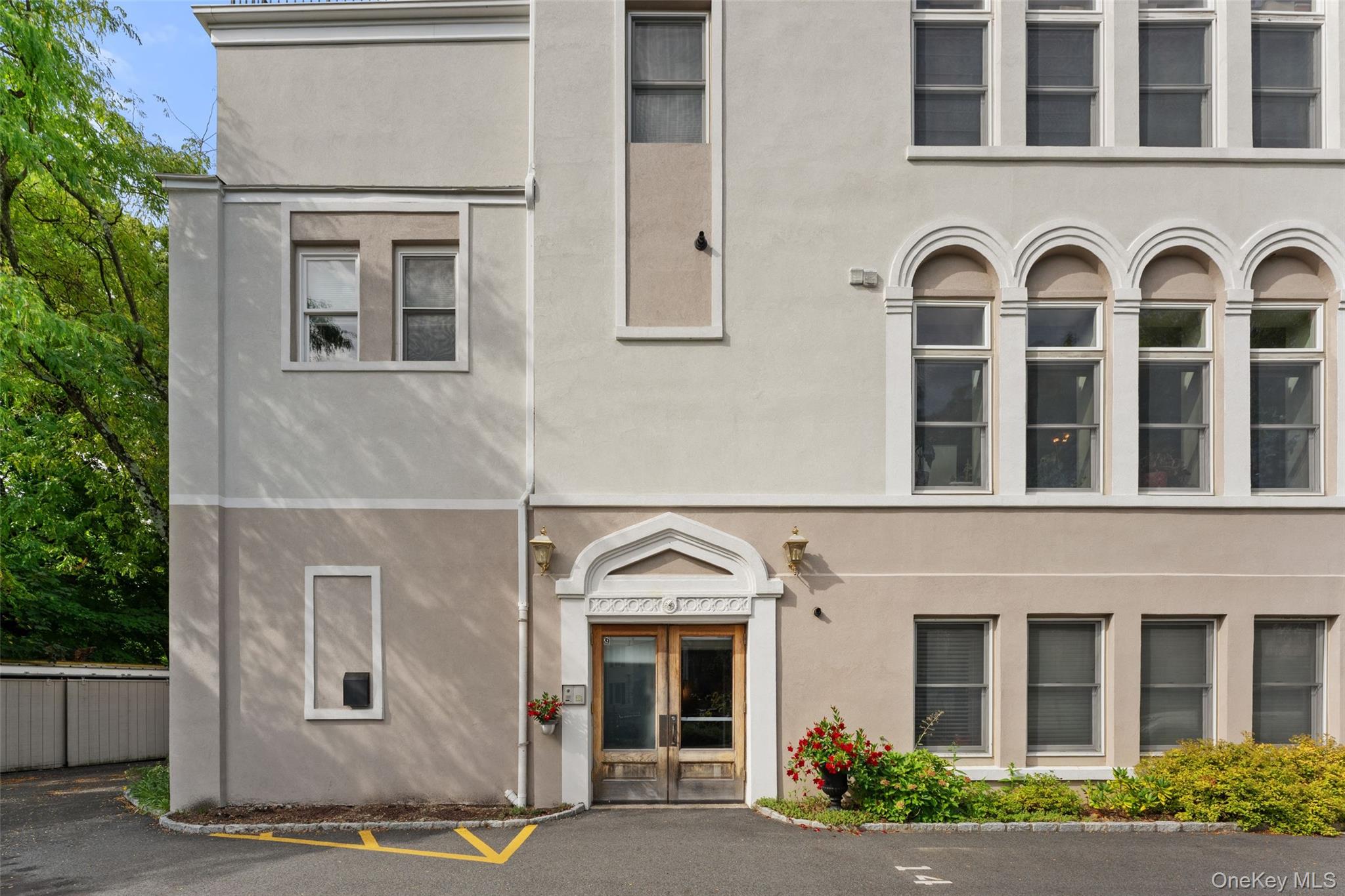 88 Broadway Unit: 2B