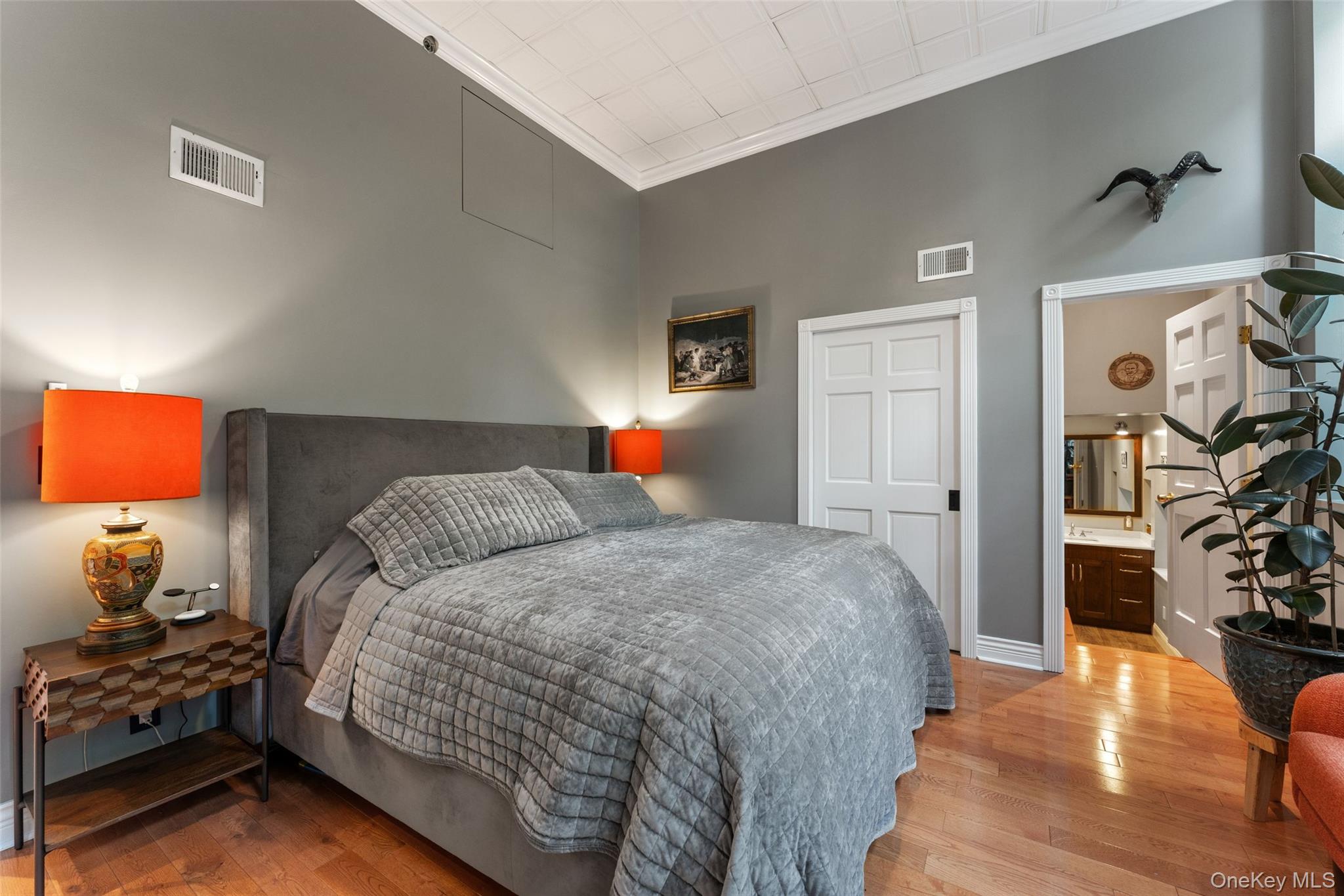 88 Broadway Unit: 2B