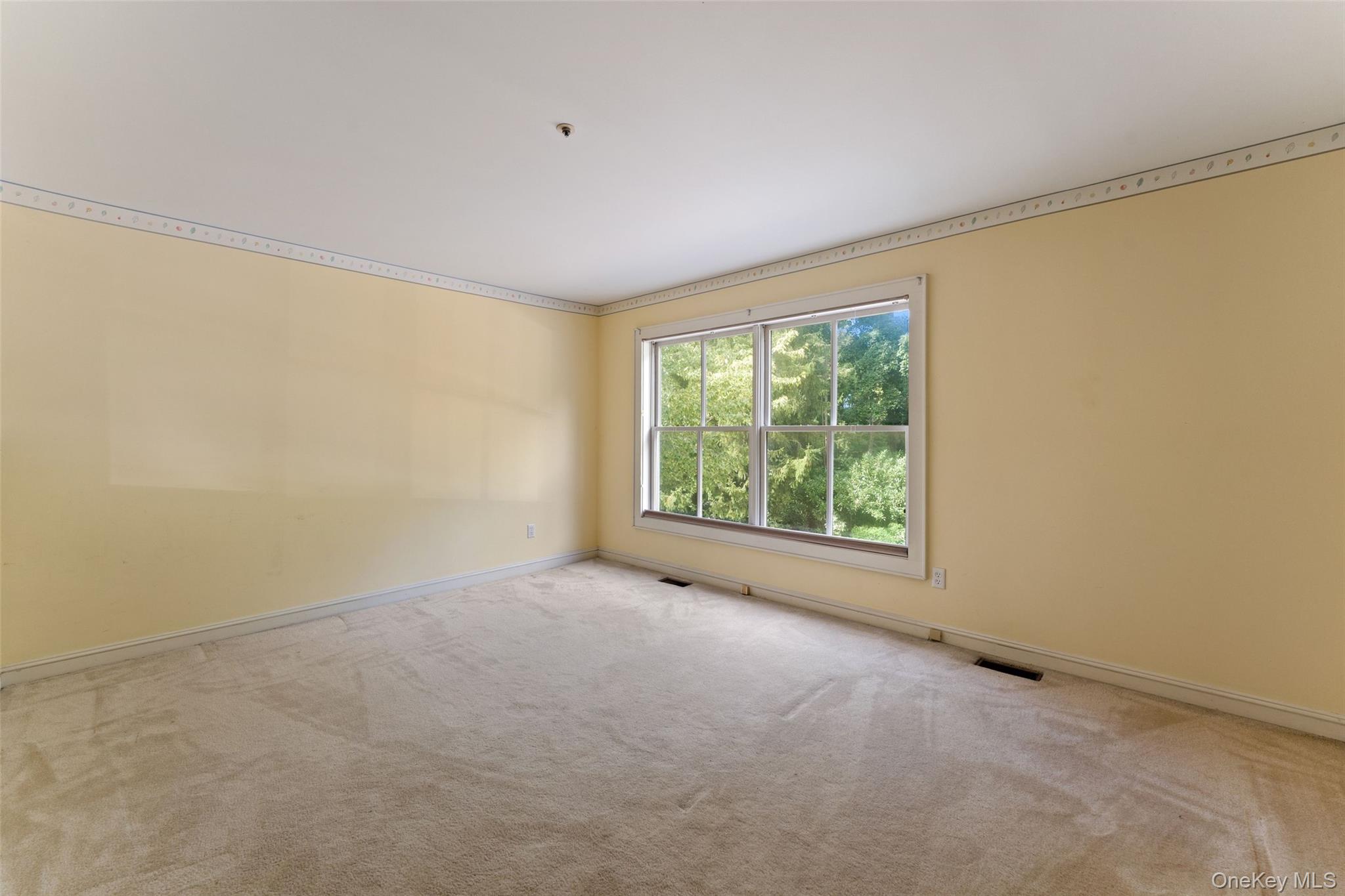 27 N Buckhout Street Unit: 10