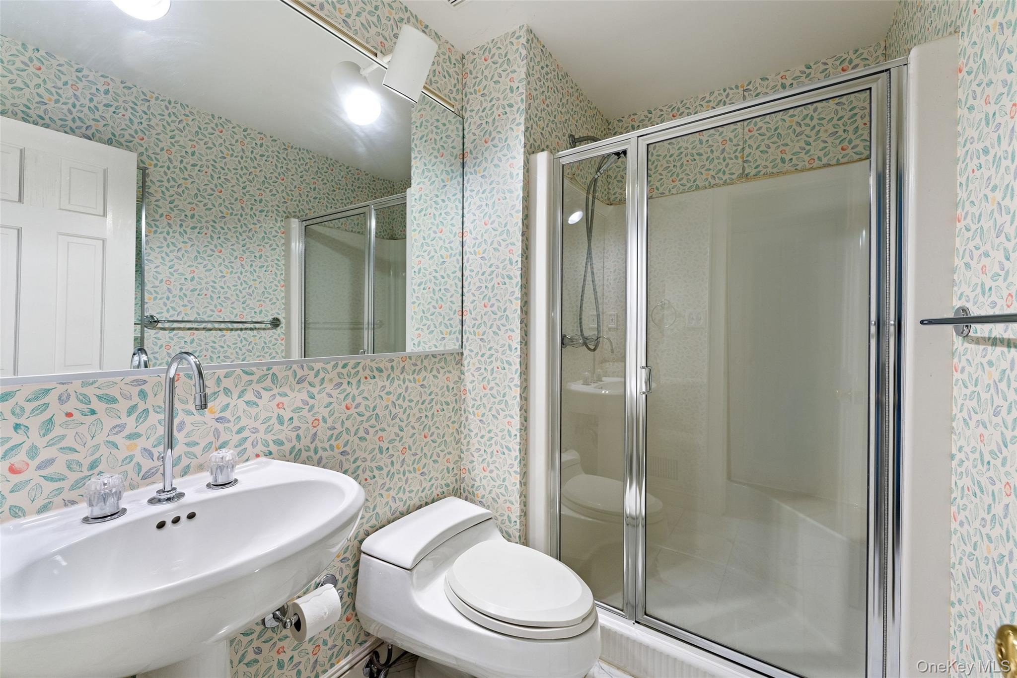 27 N Buckhout Street Unit: 10
