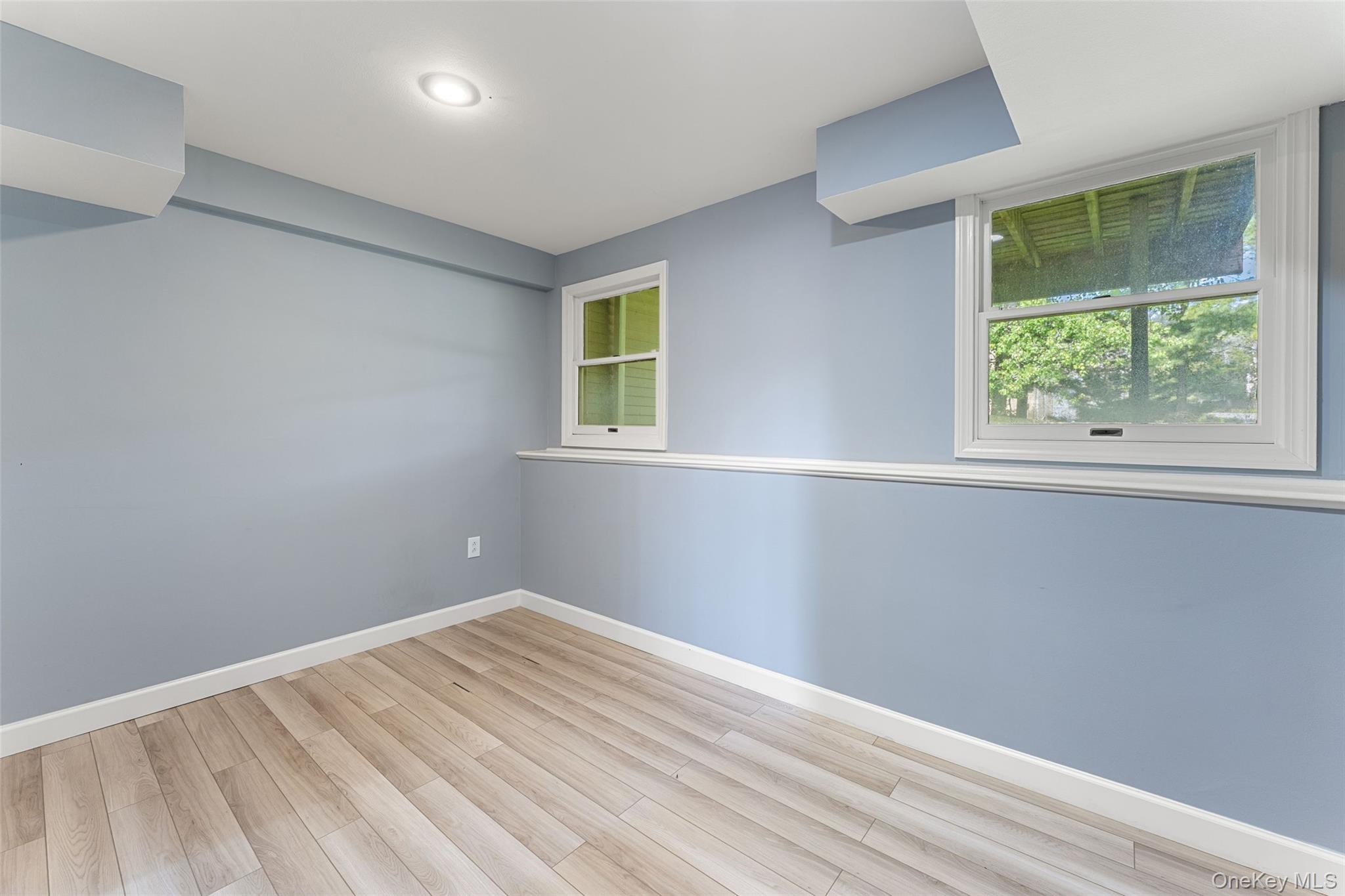 160 N Route 303 Unit: 4