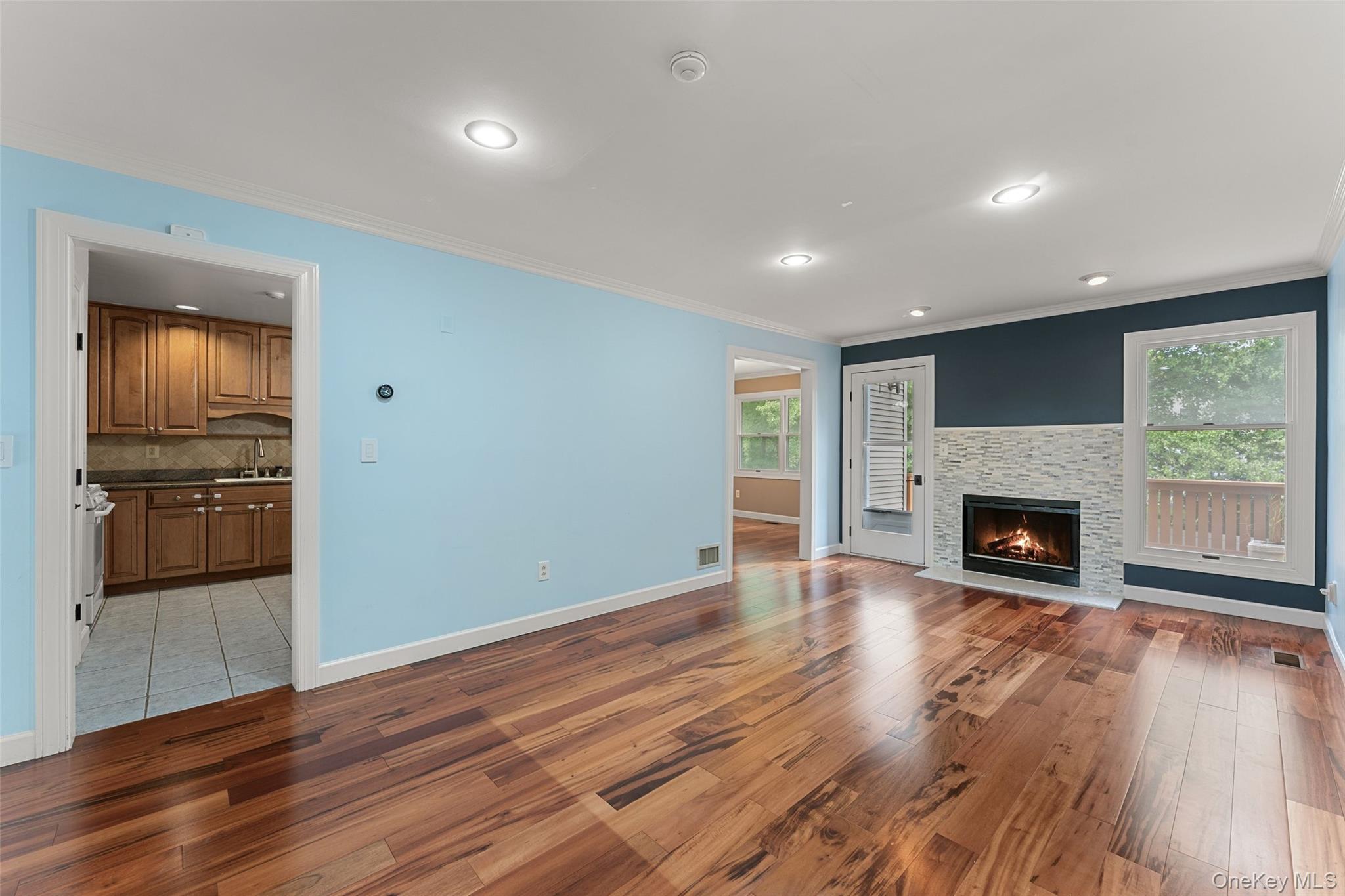 160 N Route 303 Unit: 4