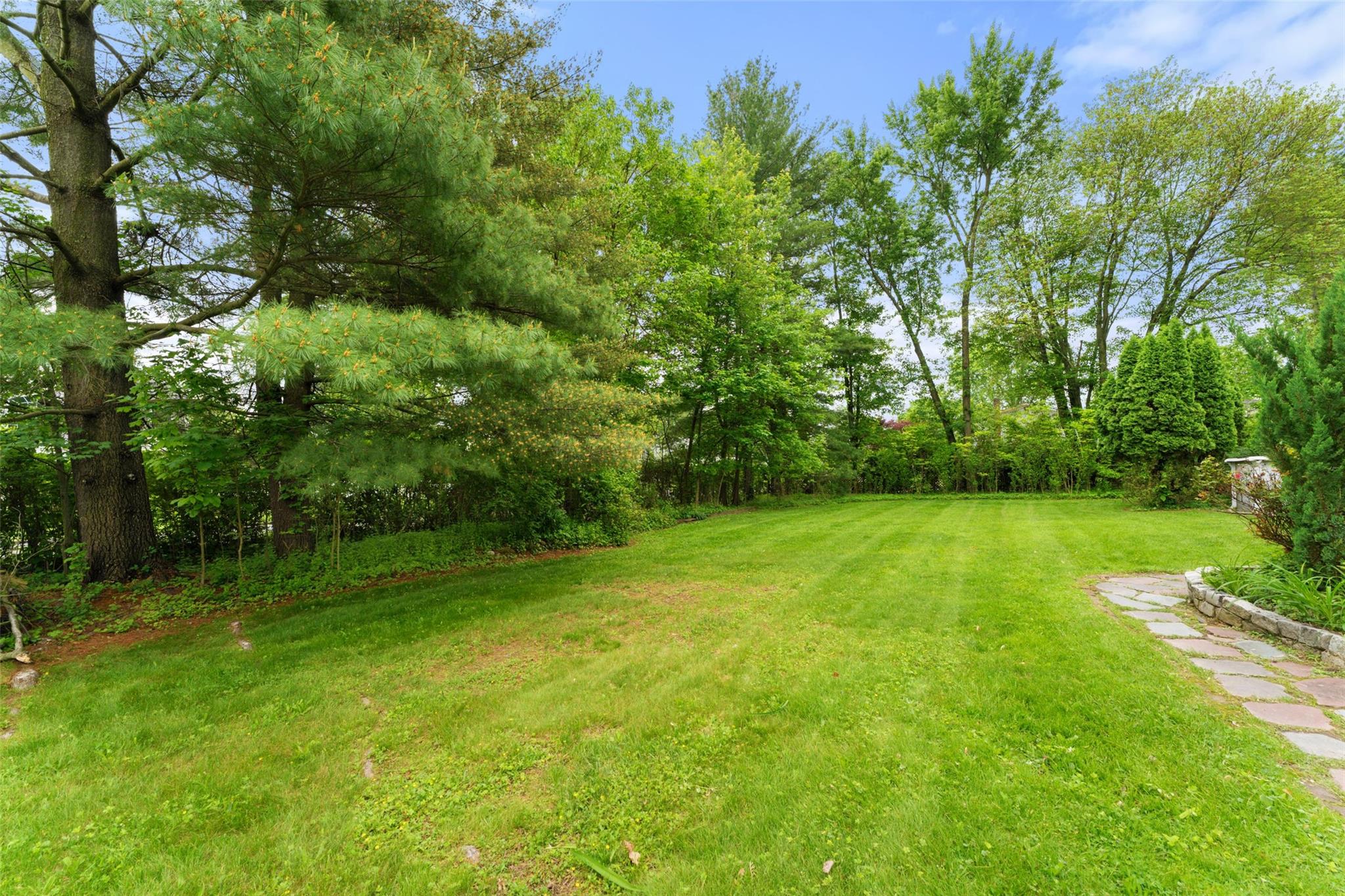 7 Beechwood Road