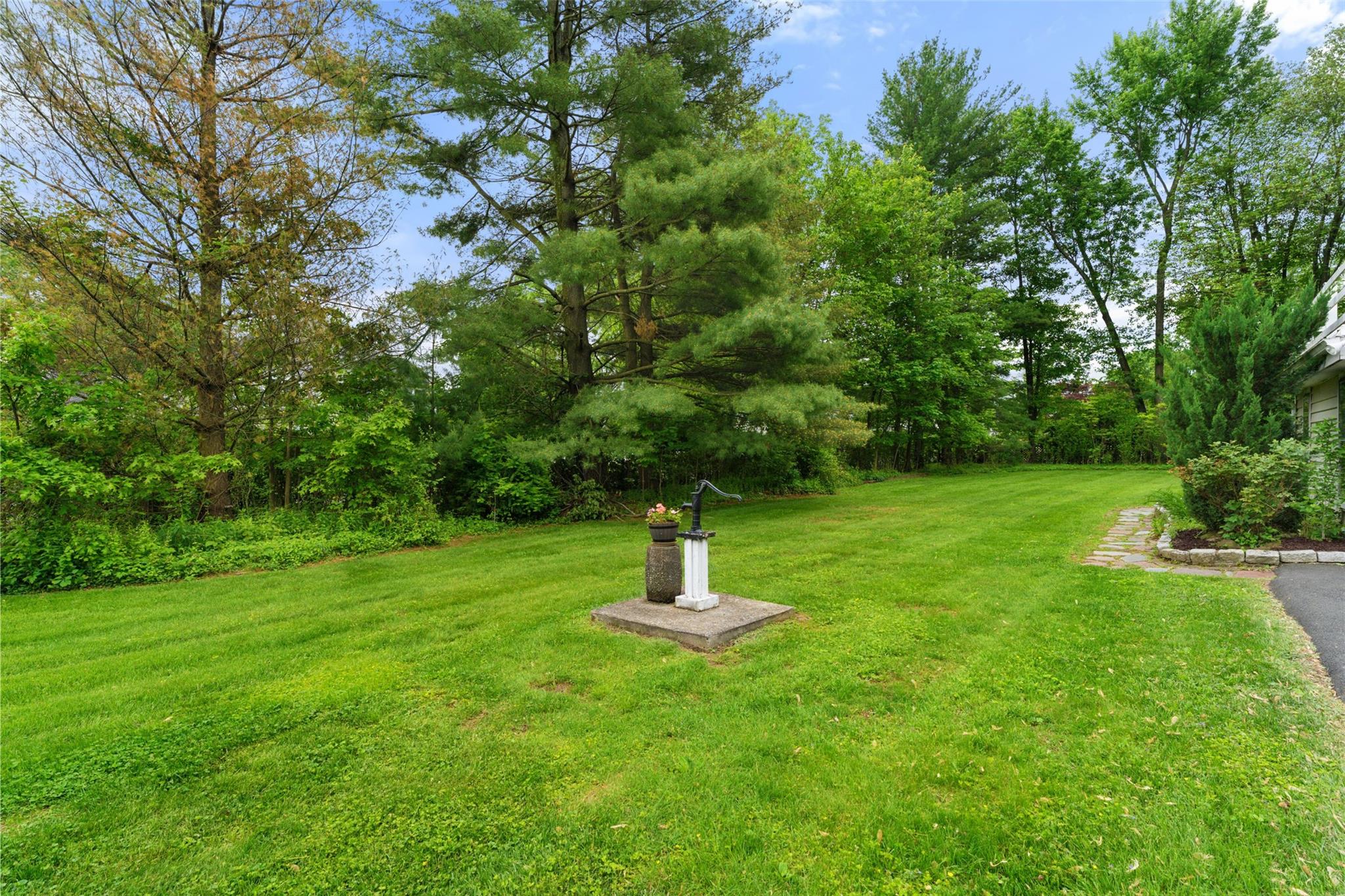 7 Beechwood Road