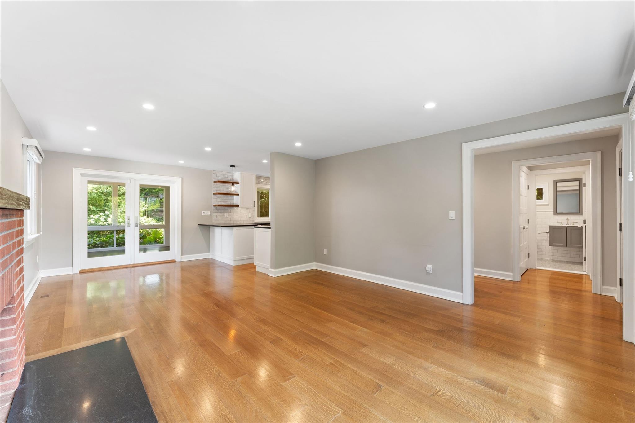 140 Leroy Avenue