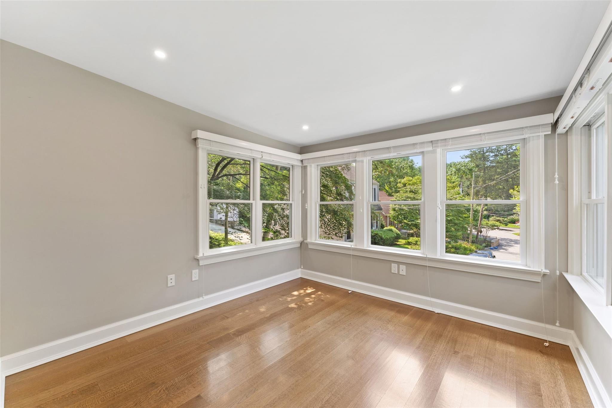 140 Leroy Avenue