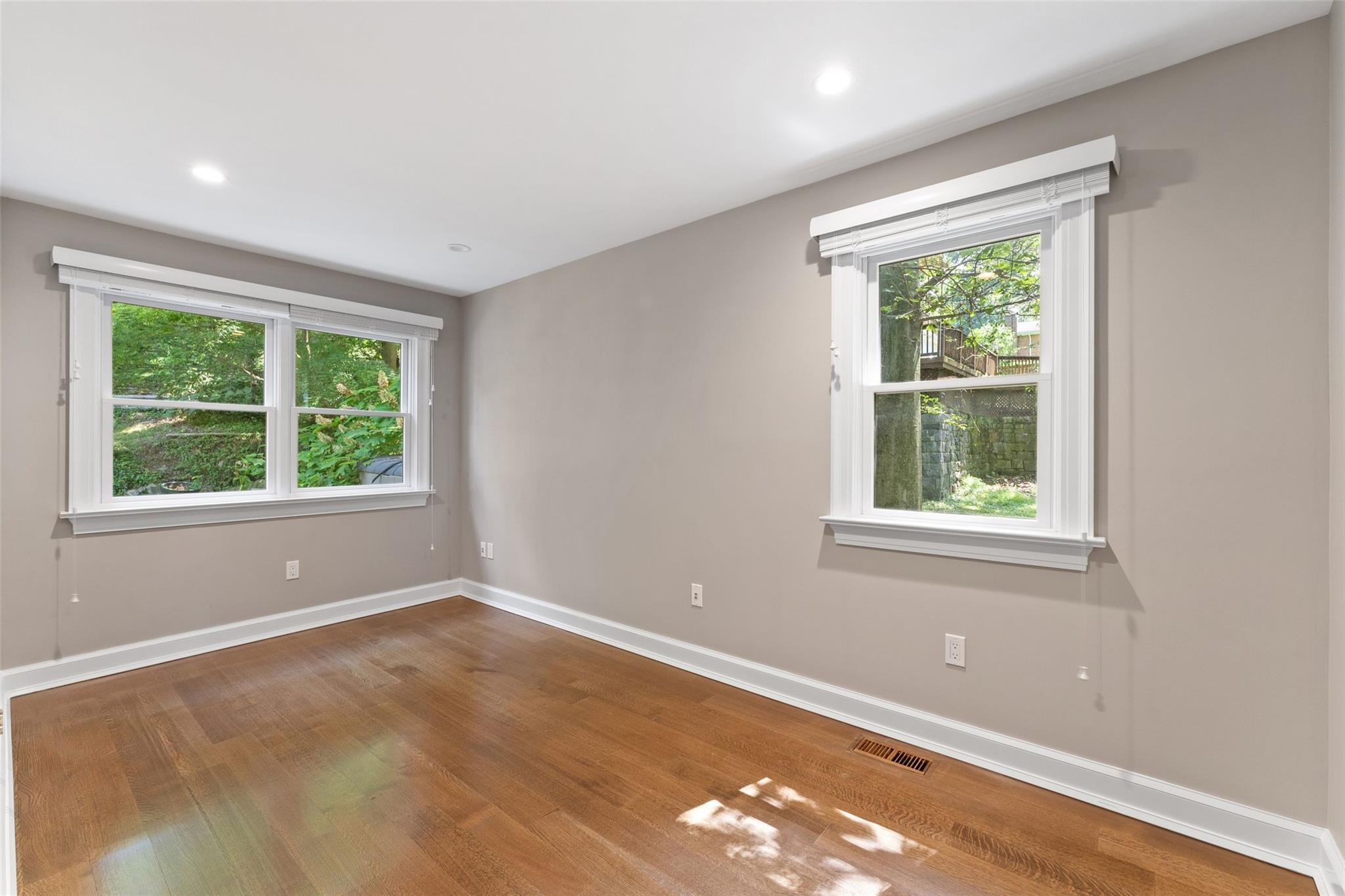 140 Leroy Avenue