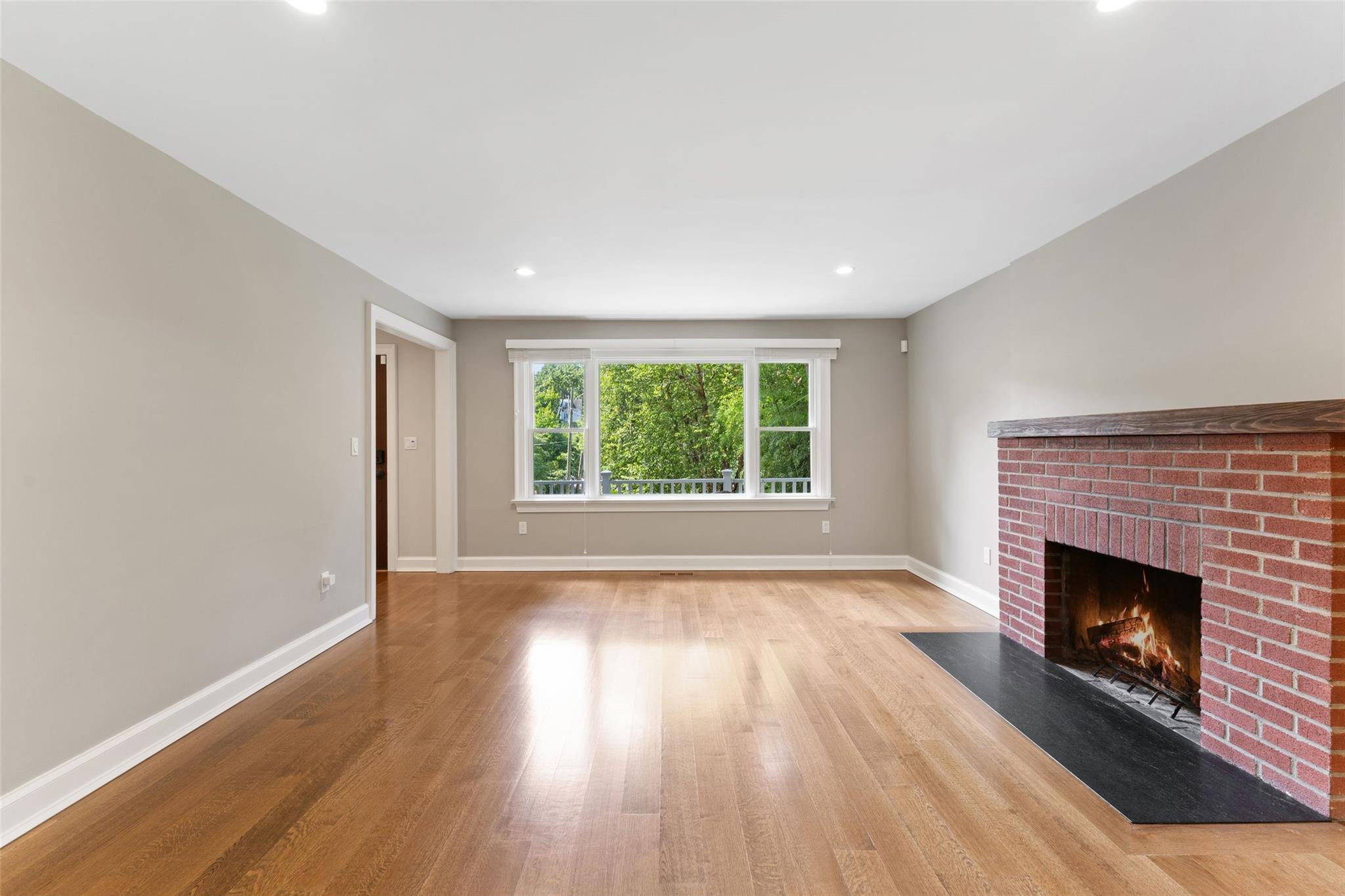 140 Leroy Avenue