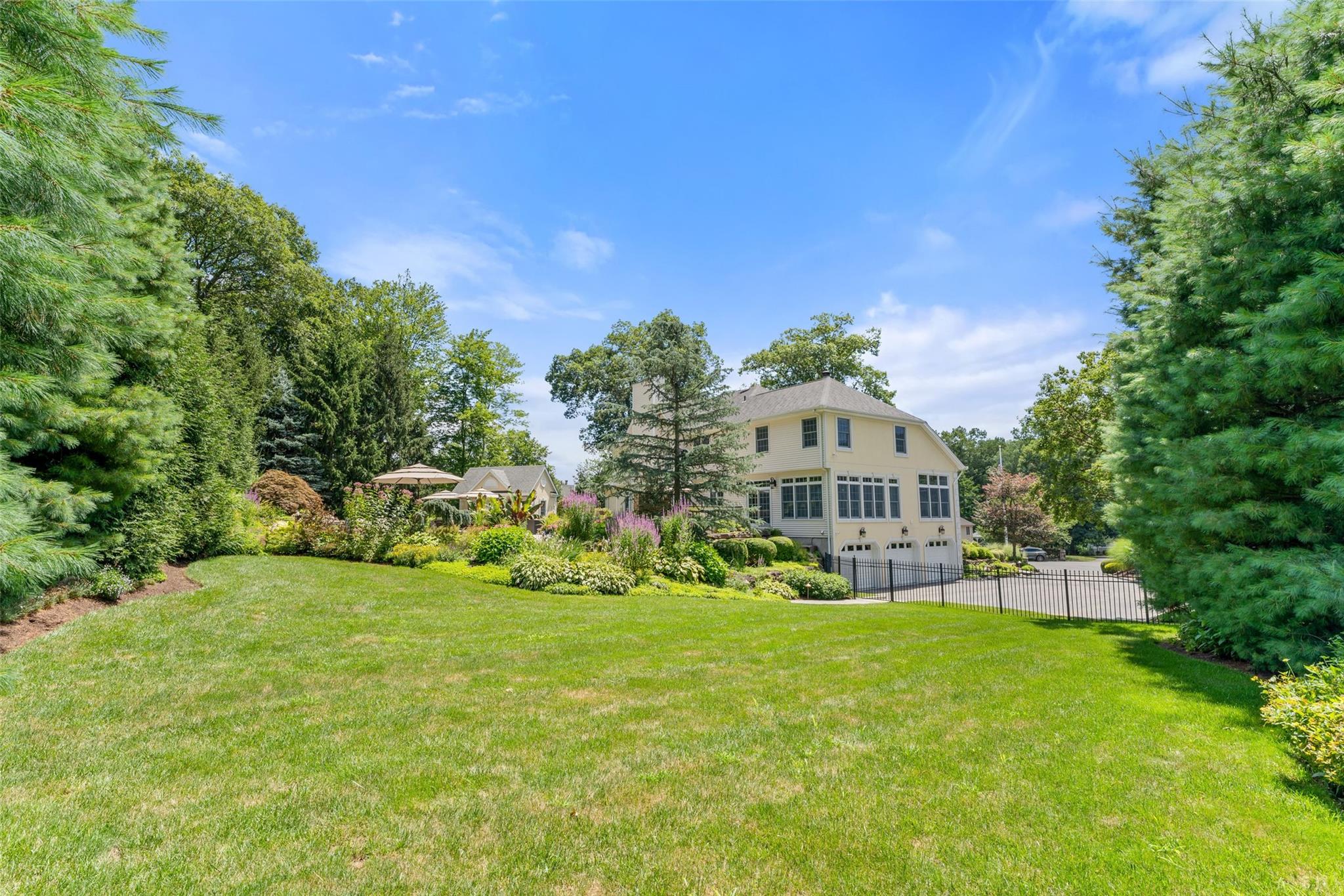 22 Perrins Peak Road