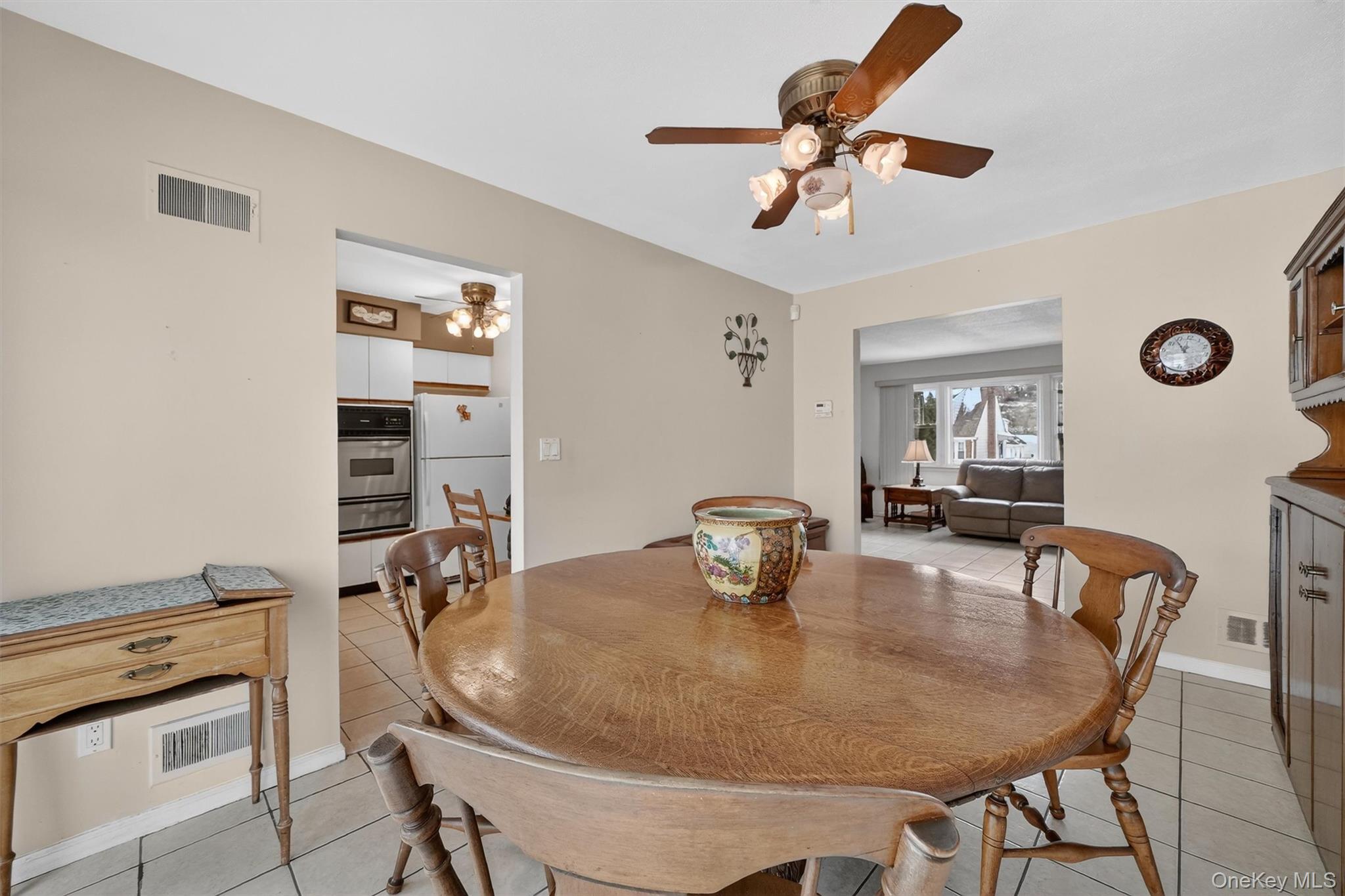 40 AKA 38 Grange Avenue