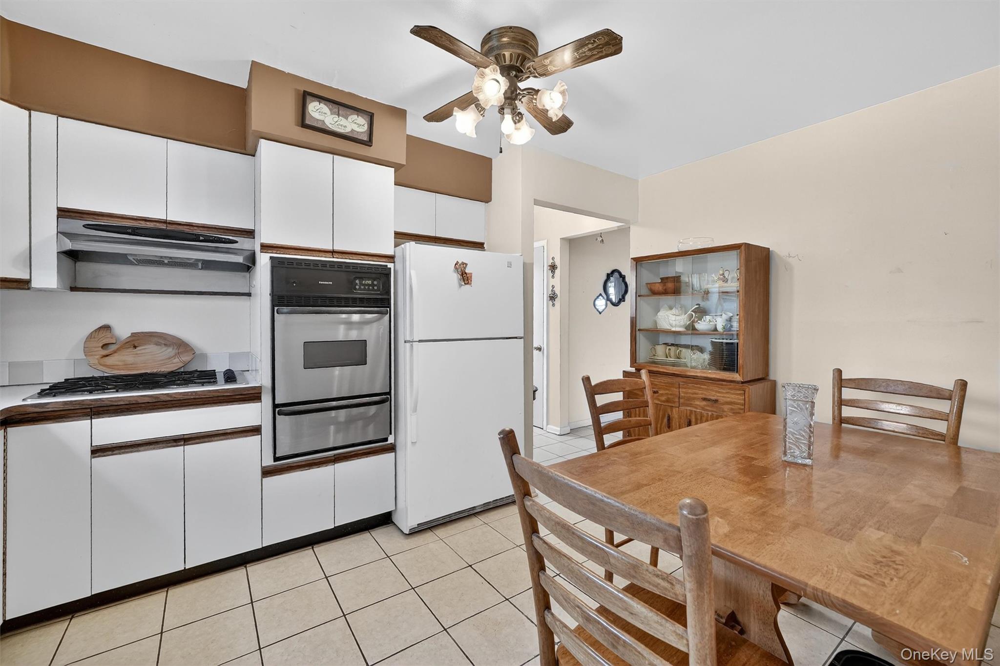 40 AKA 38 Grange Avenue