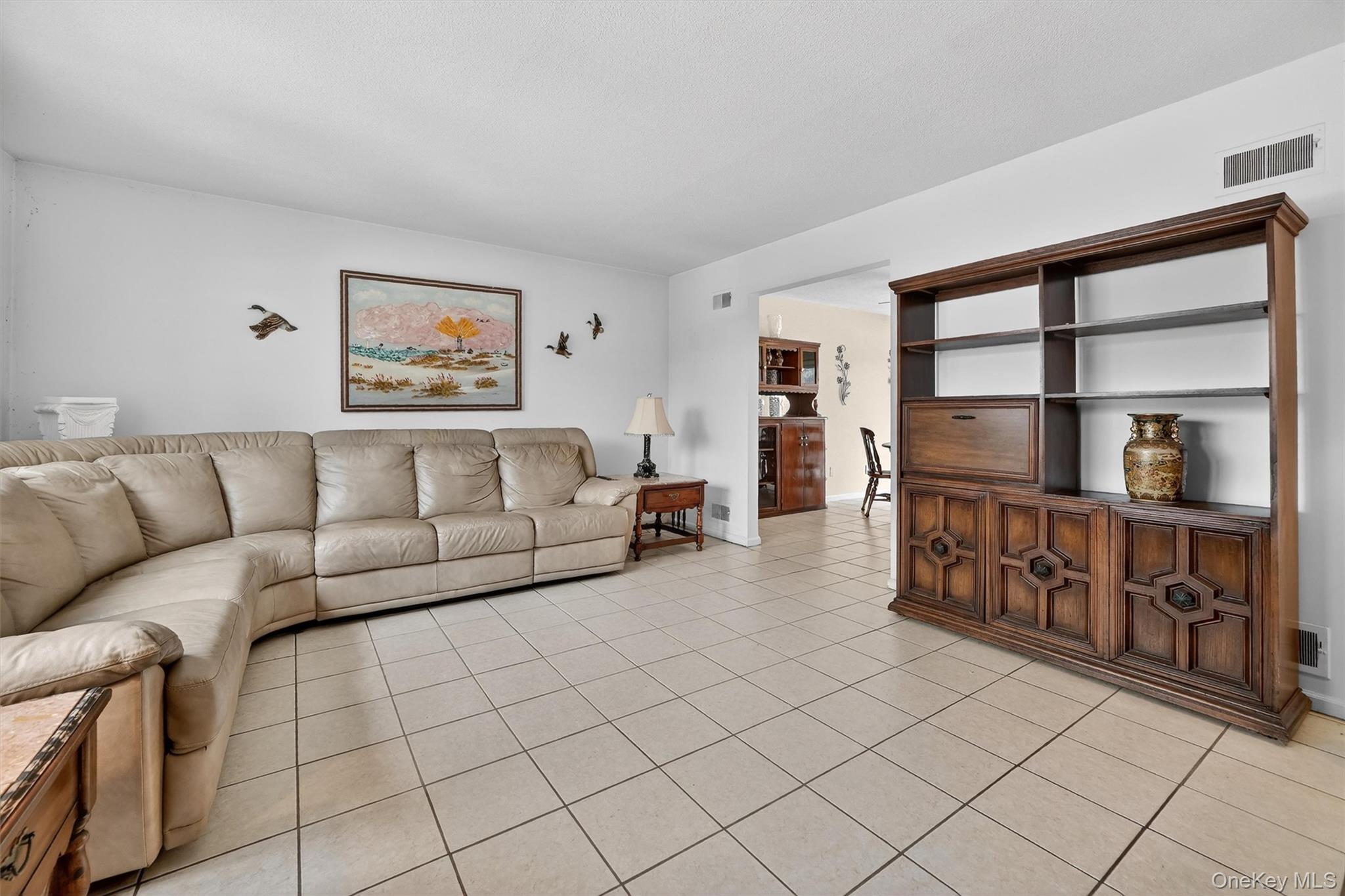 40 AKA 38 Grange Avenue