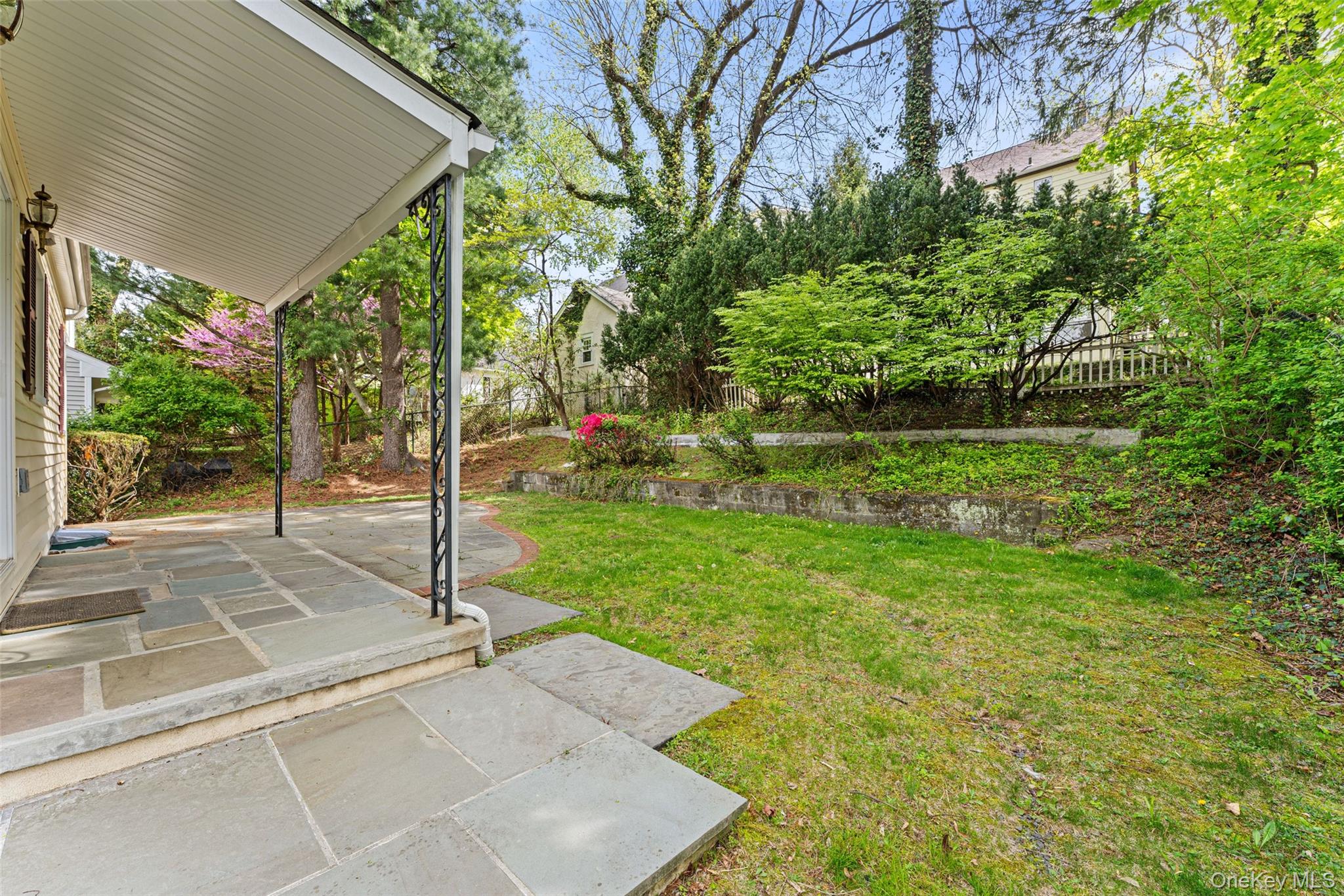 91 S Buckhout Street