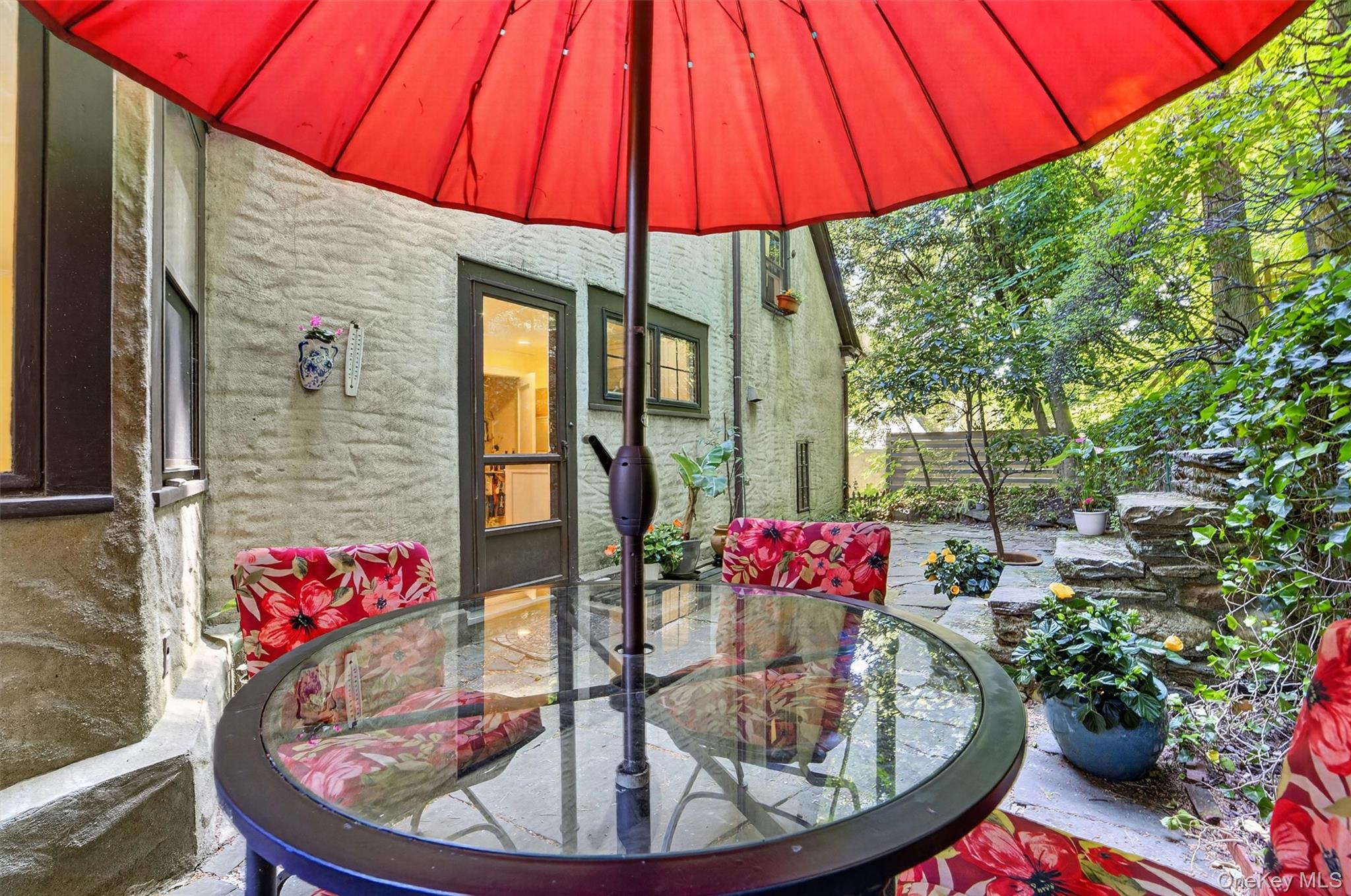 77 Edgemont Road