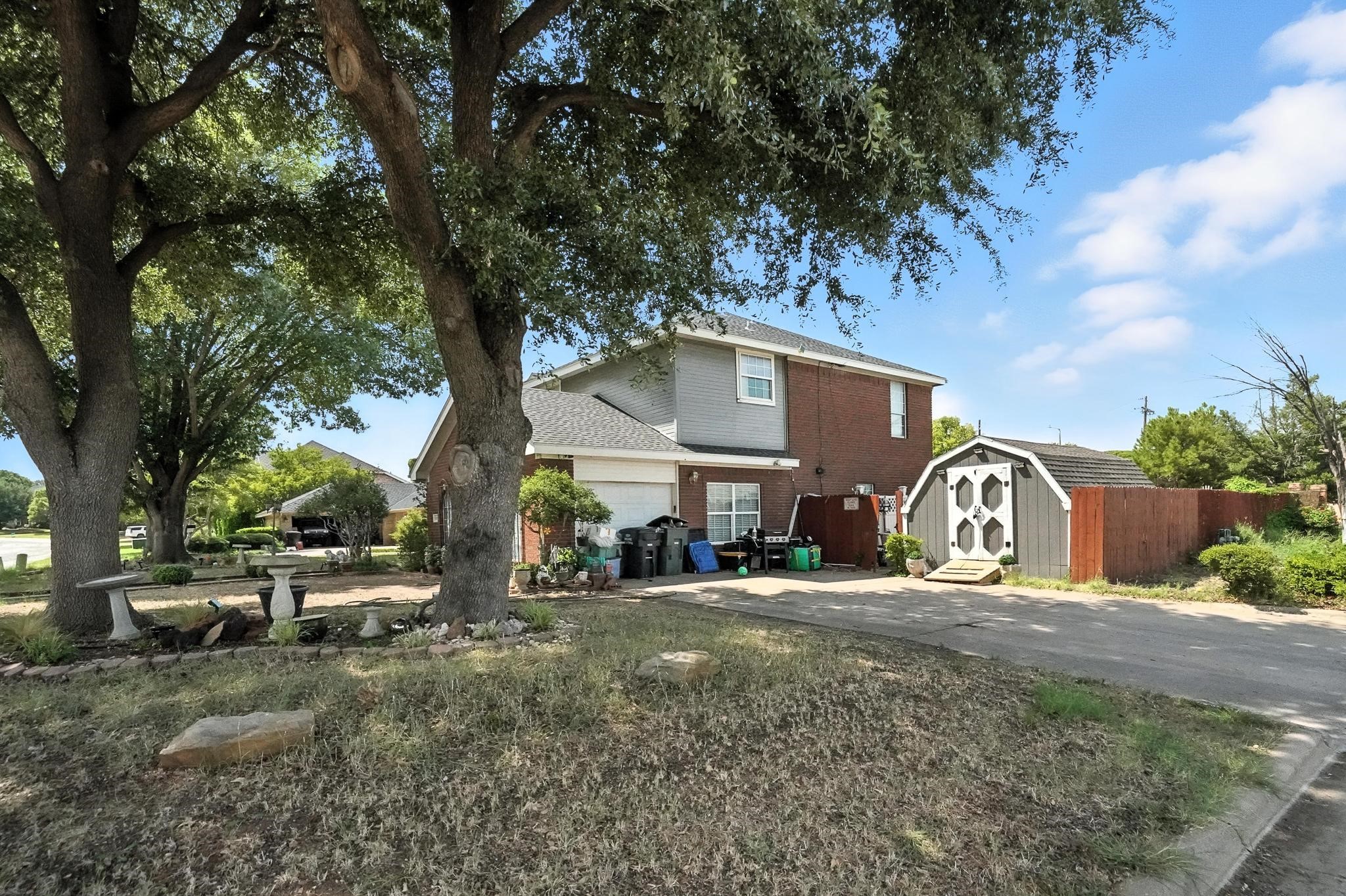 6250 Bay Hill Drive