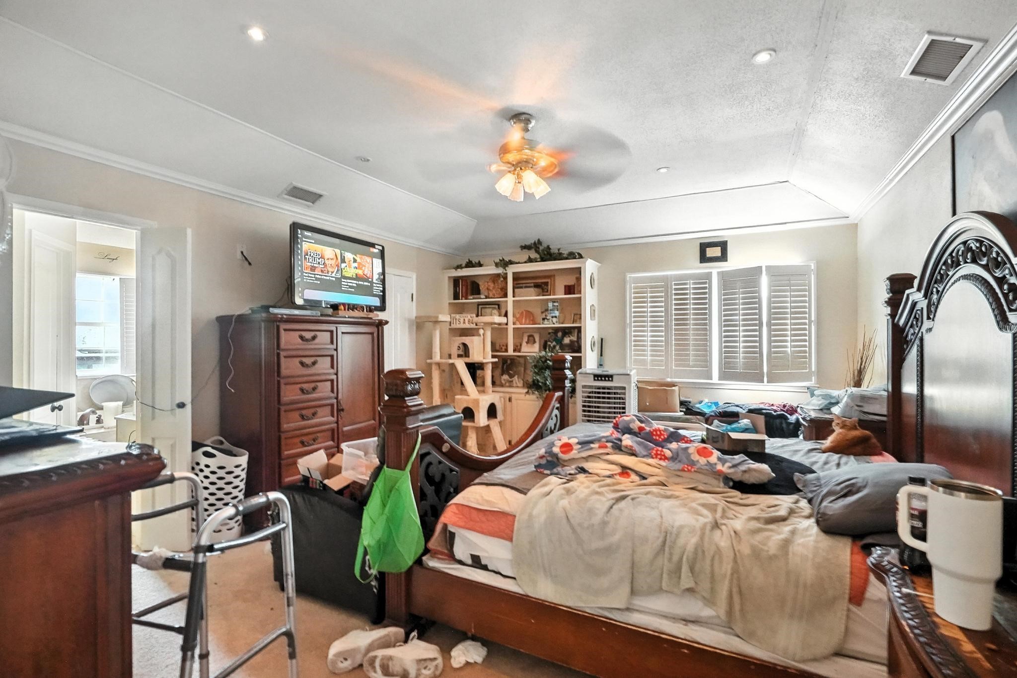 6250 Bay Hill Drive