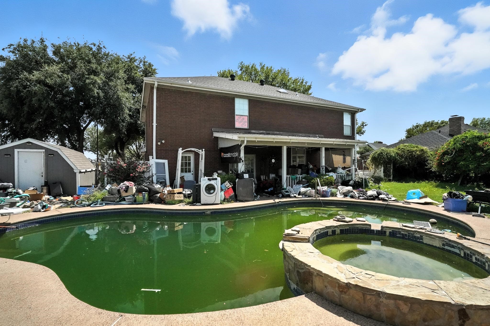 6250 Bay Hill Drive