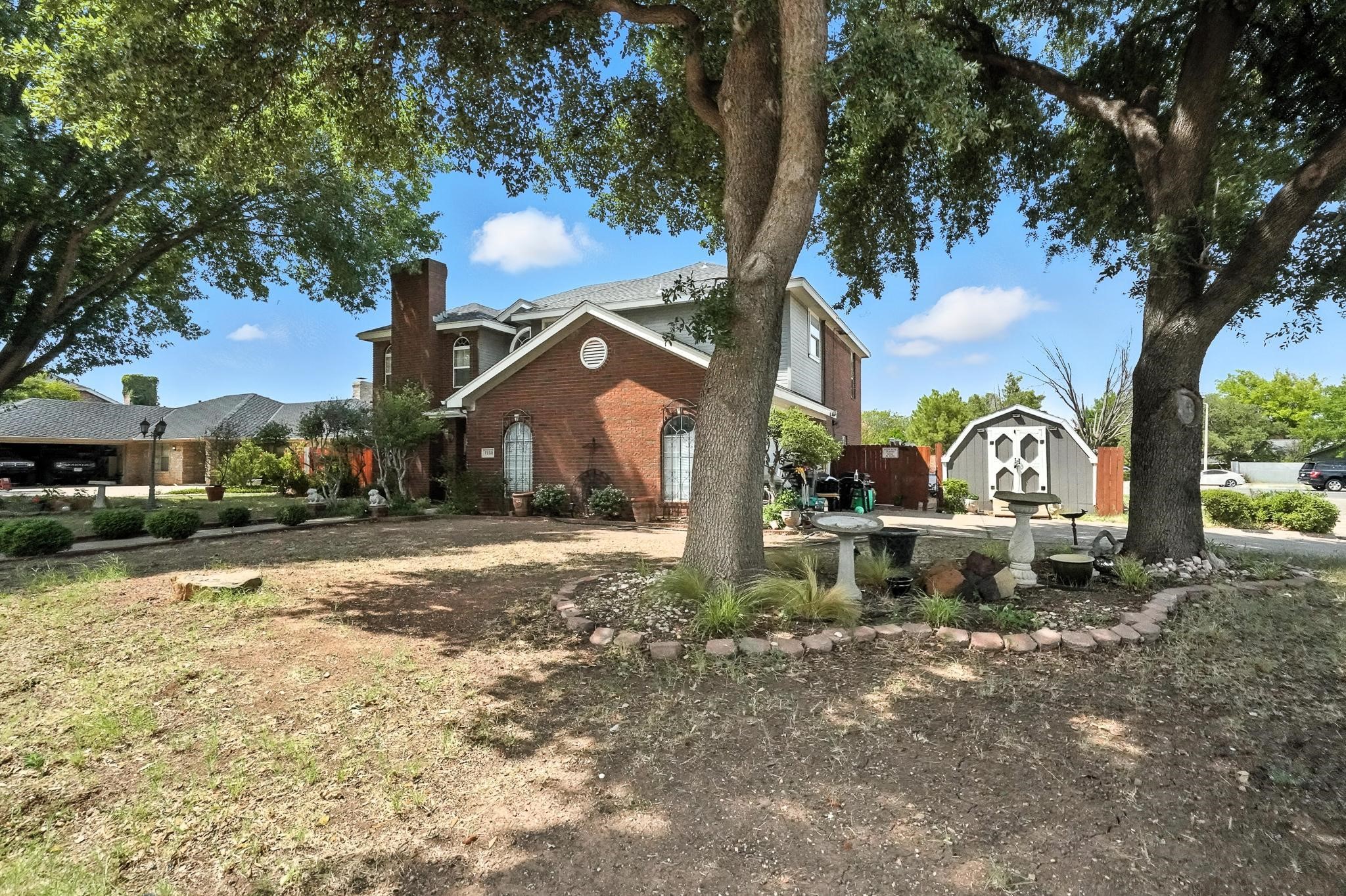 6250 Bay Hill Drive