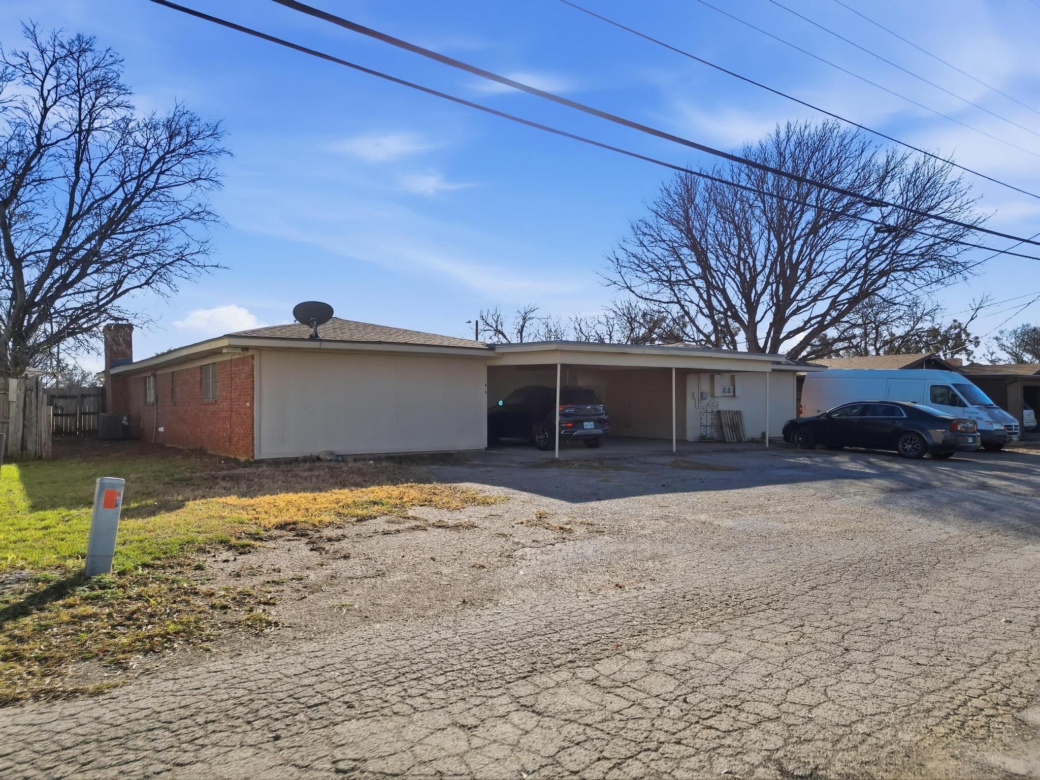 858-860 Vista Lane
