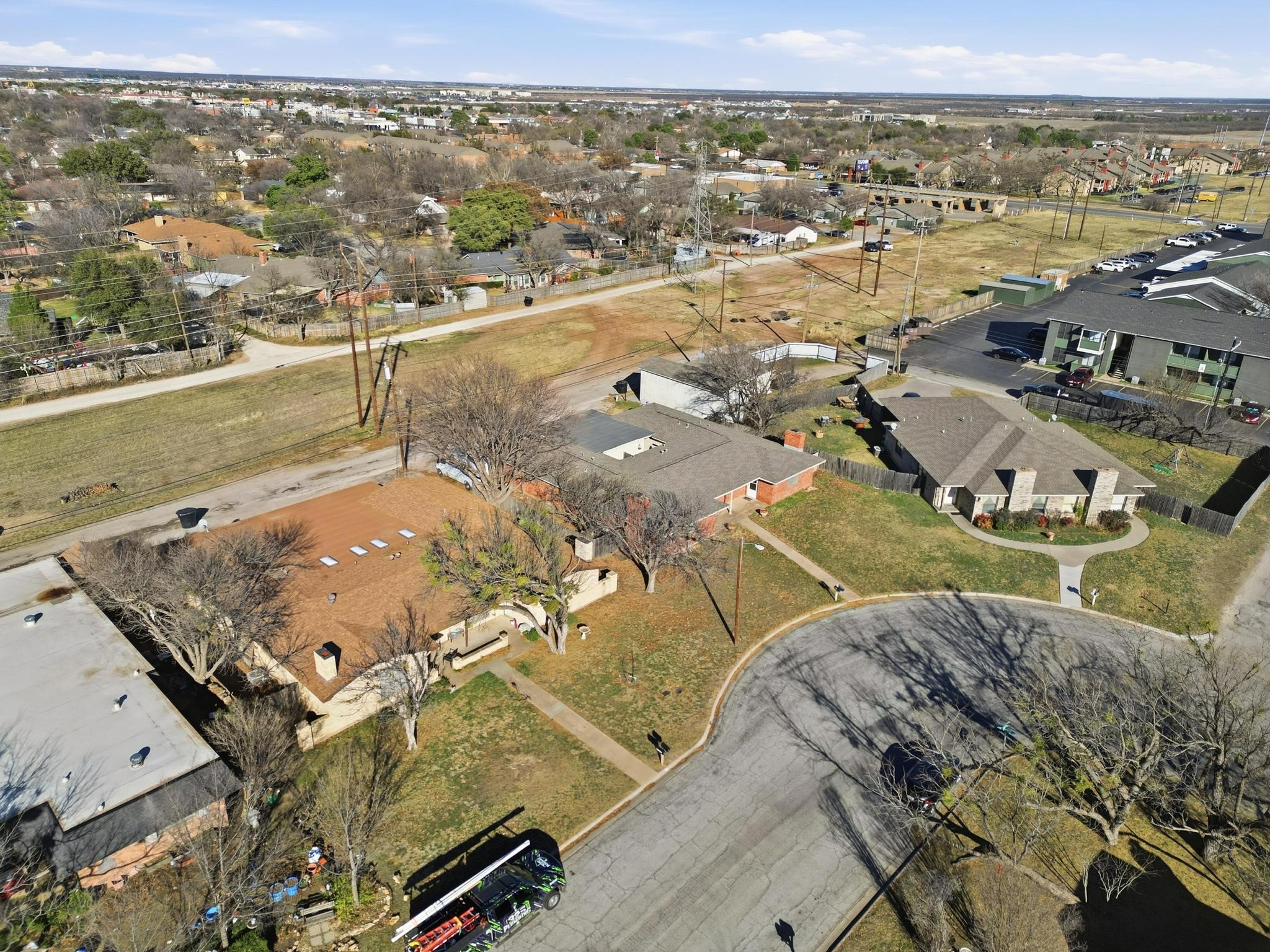 858-860 Vista Lane