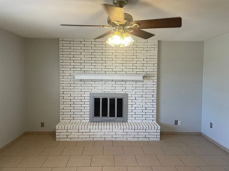 858-860 Vista Lane
