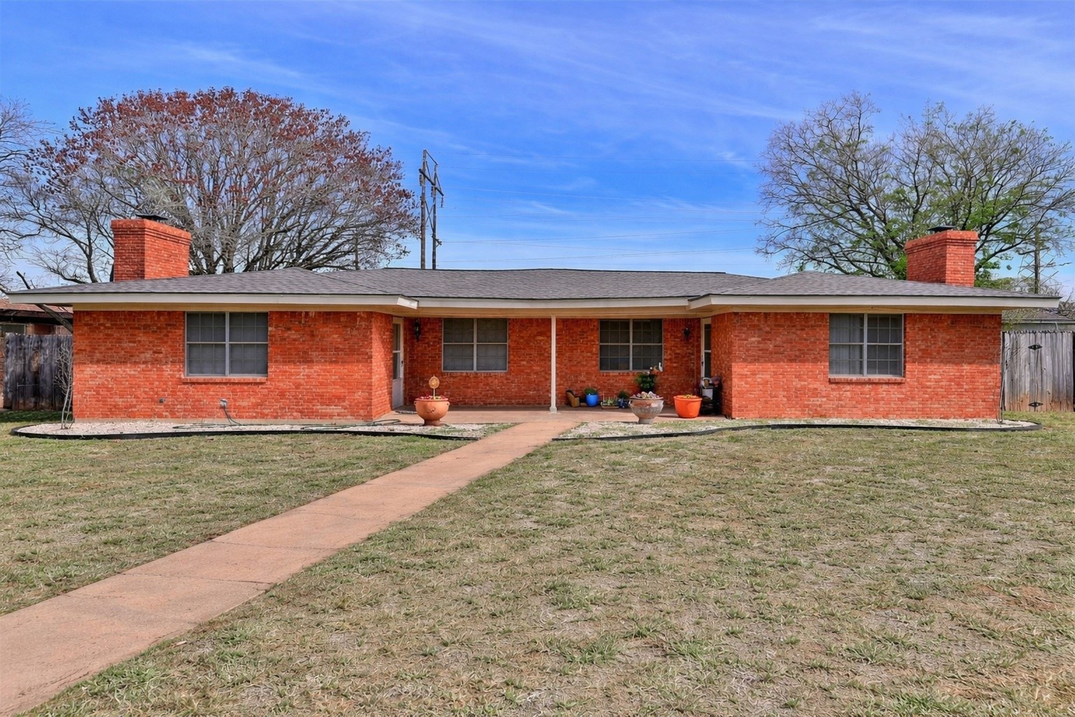 858-860 Vista Lane