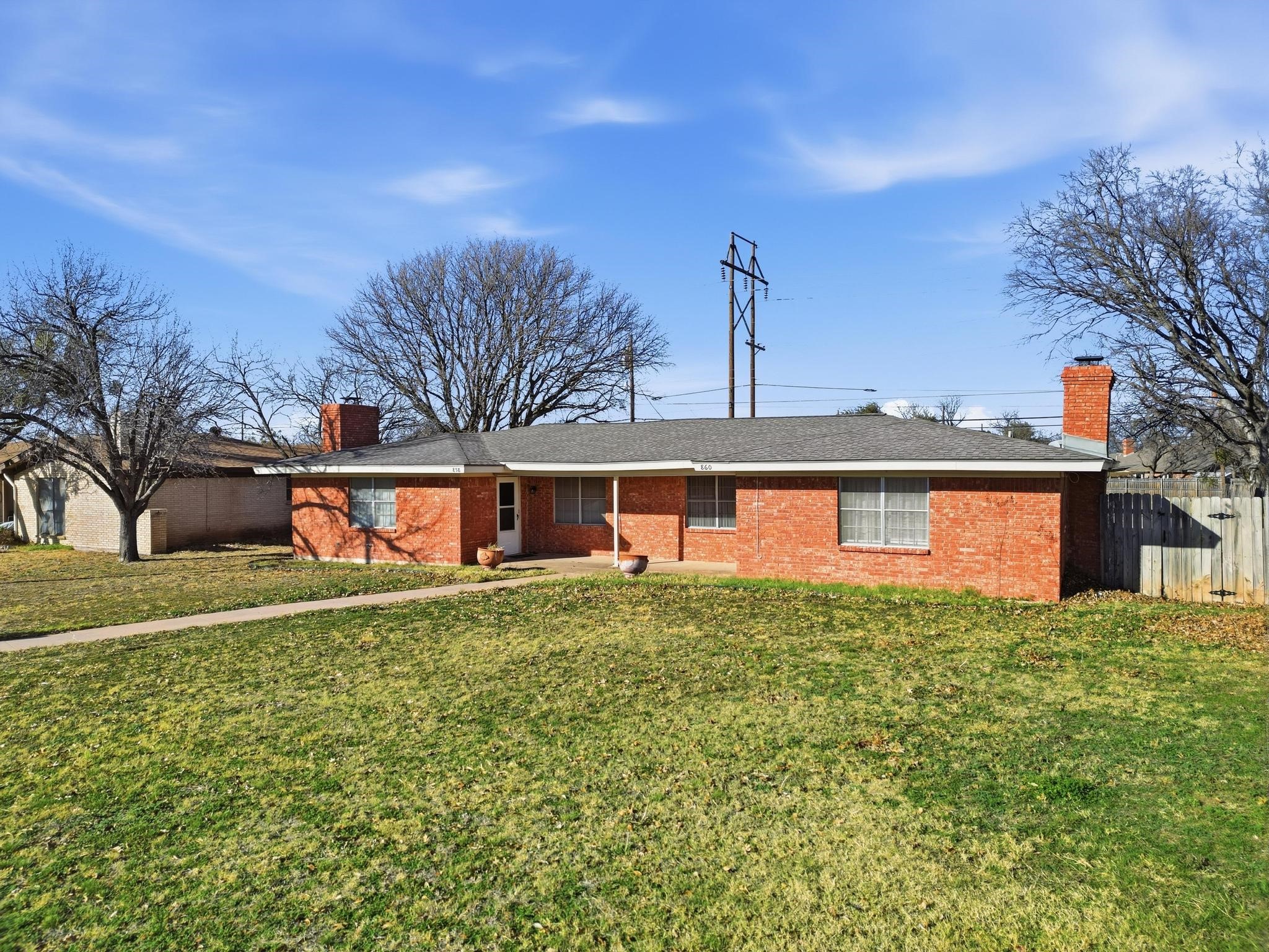 858-860 Vista Lane