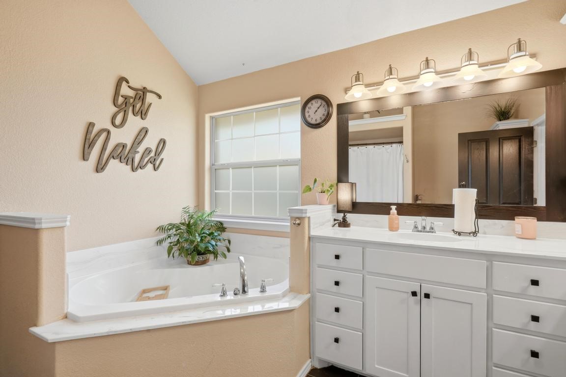 4917 Crystal Creek