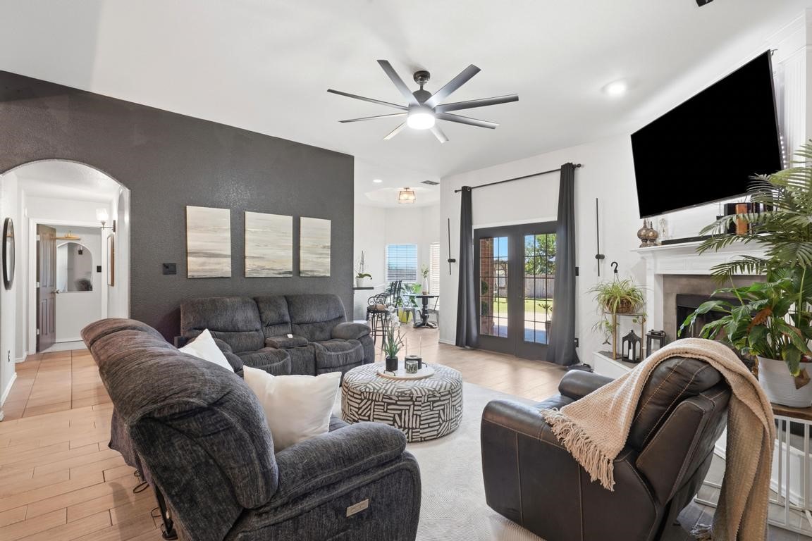 4917 Crystal Creek