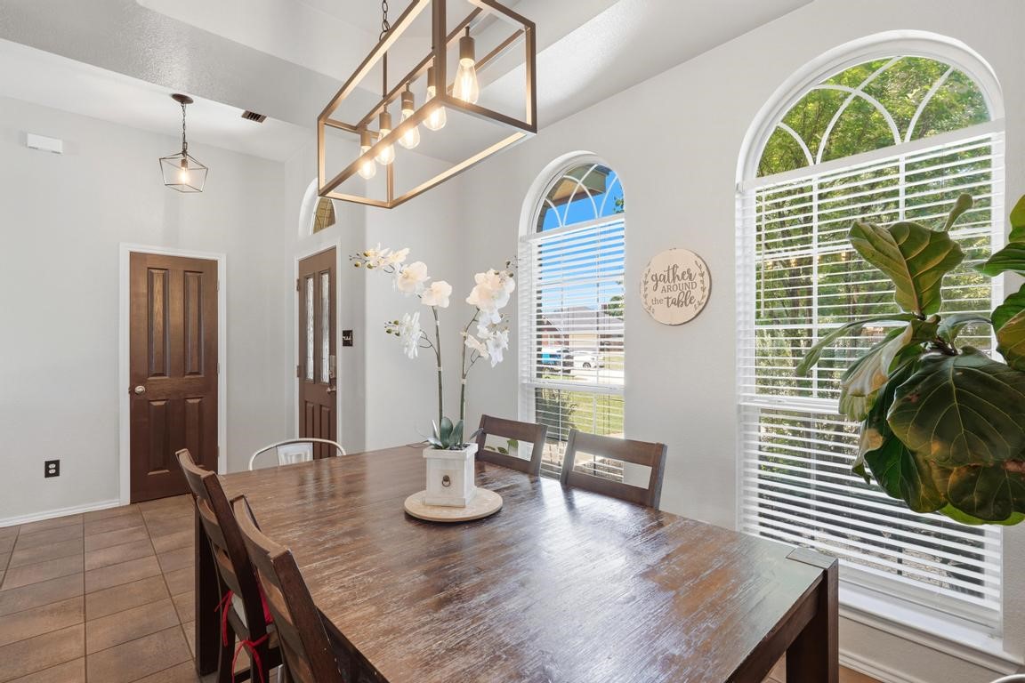 4917 Crystal Creek