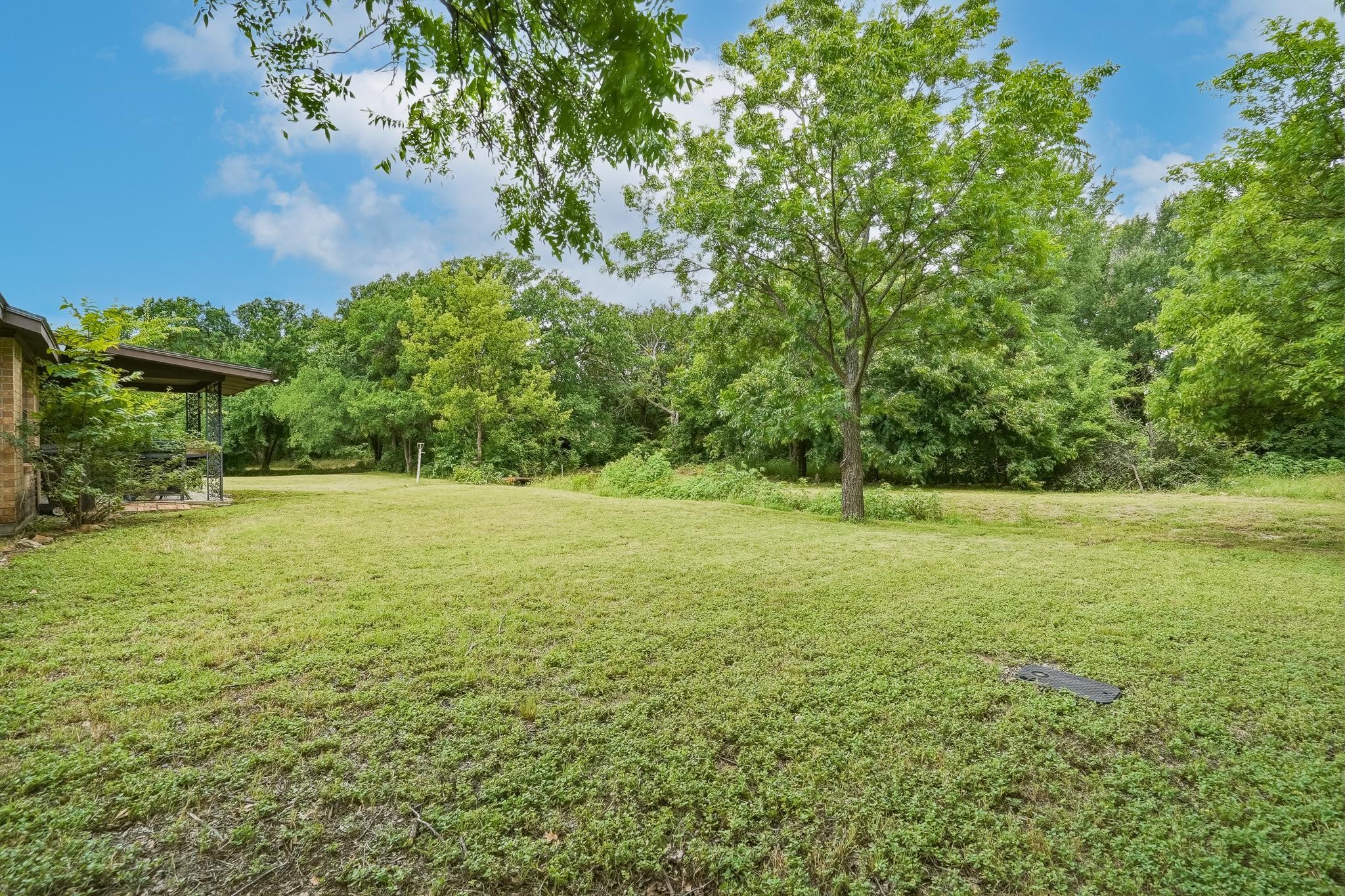 116 Greentree Cir