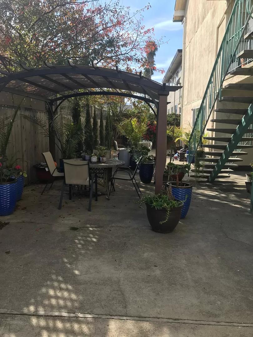 168 Santa Clara AVE