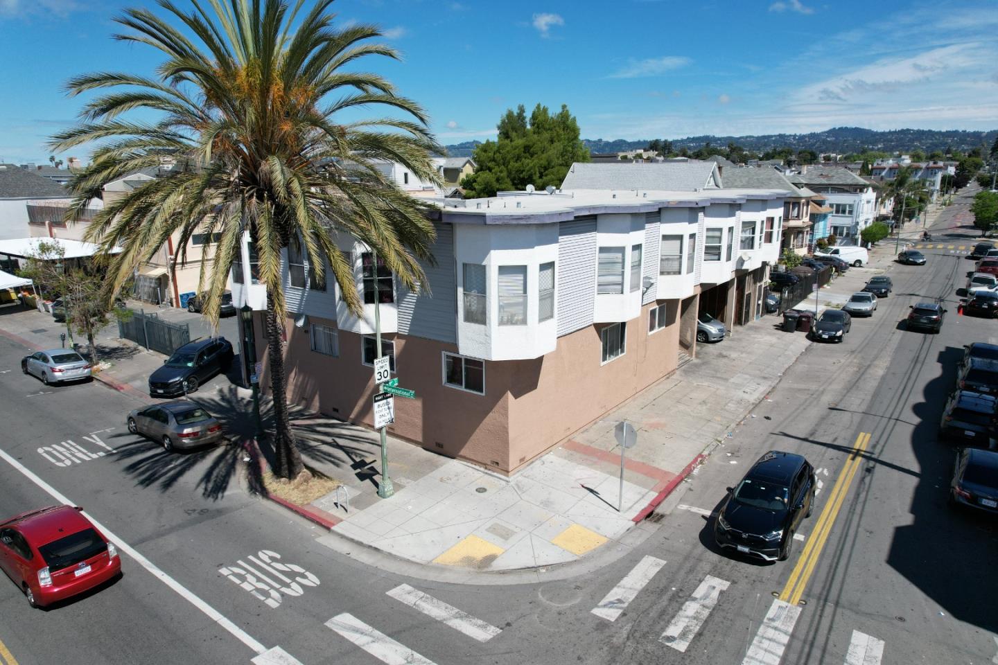 848 International Boulevard