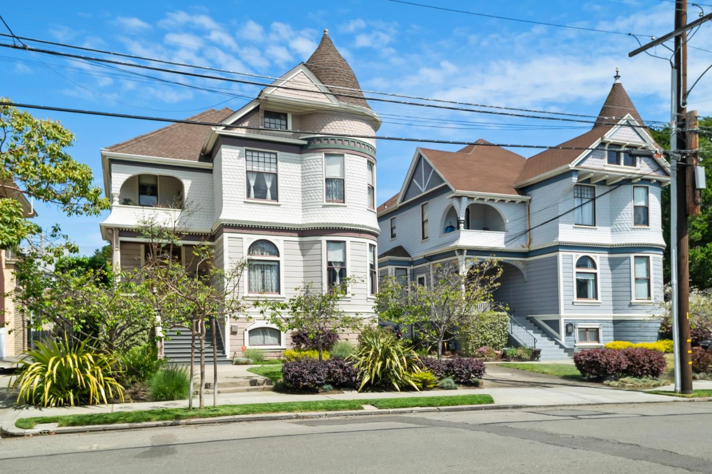 1833 Clinton Avenue