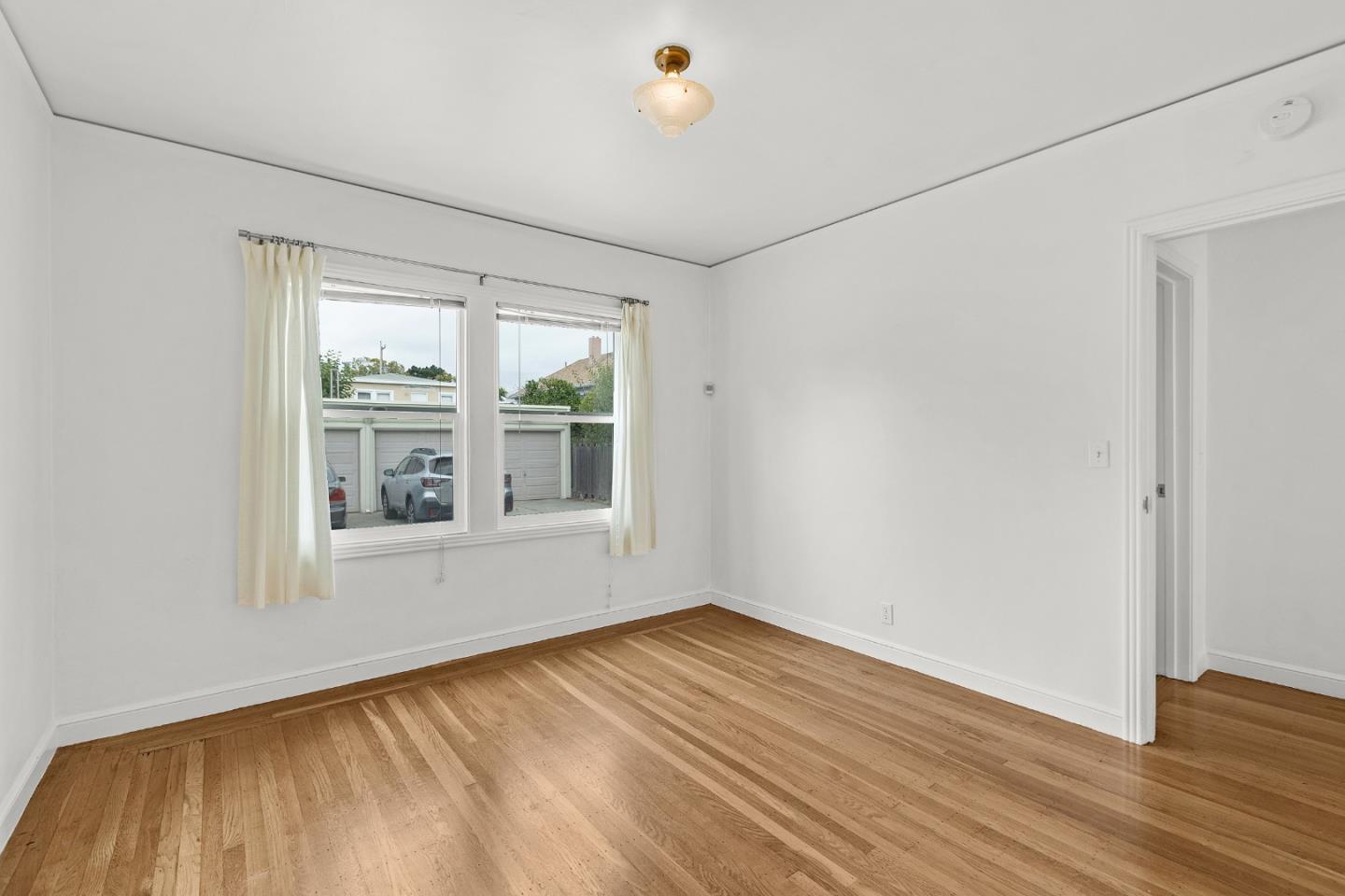 476 42nd Street