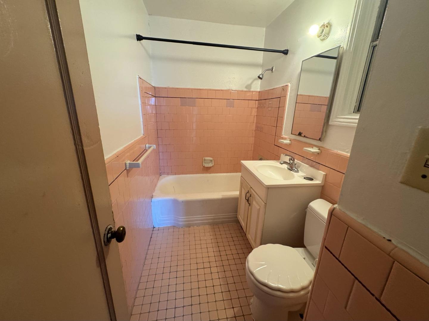 729-733 Randolph ST