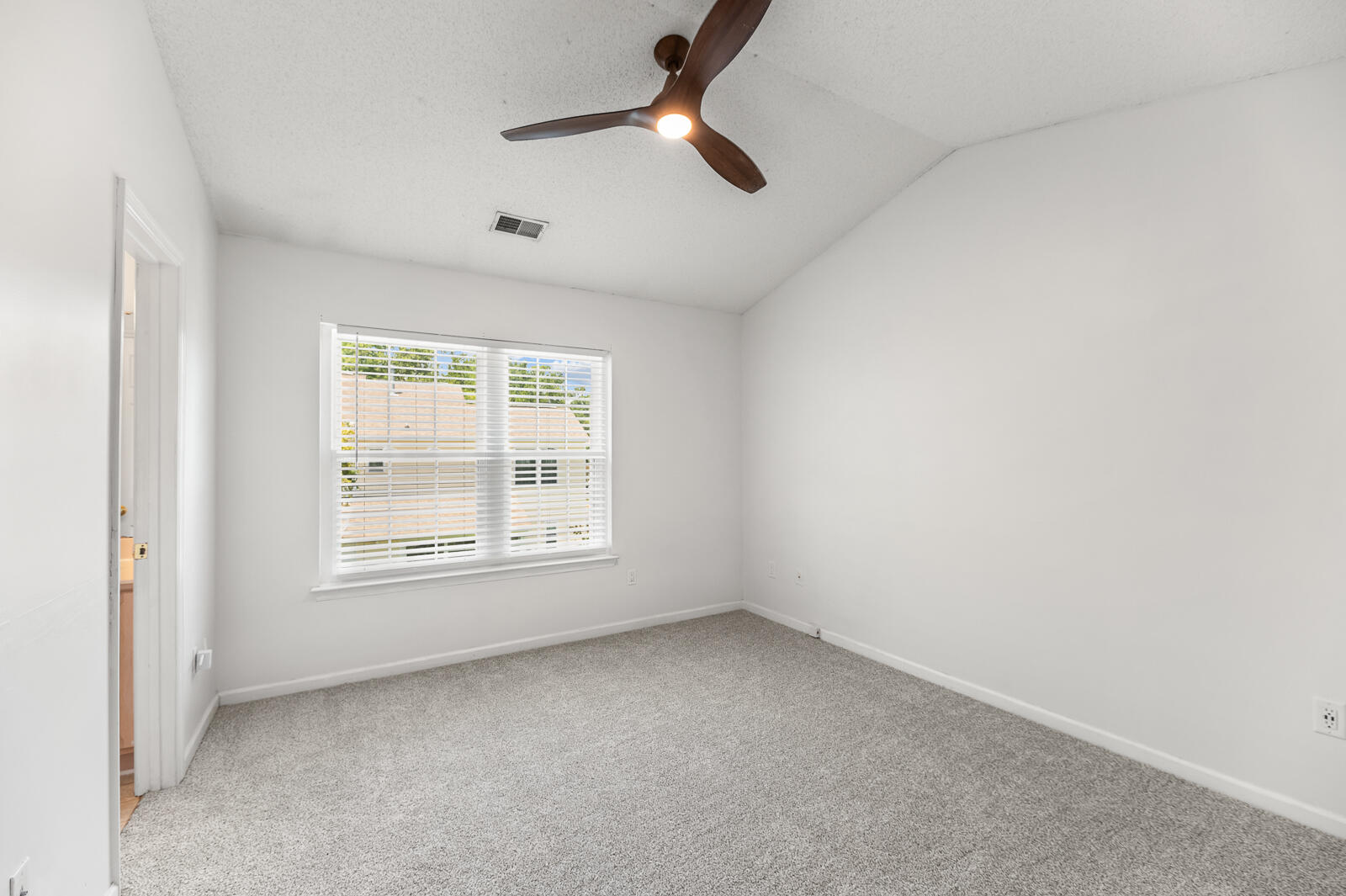 8009 Shadow Oak Drive