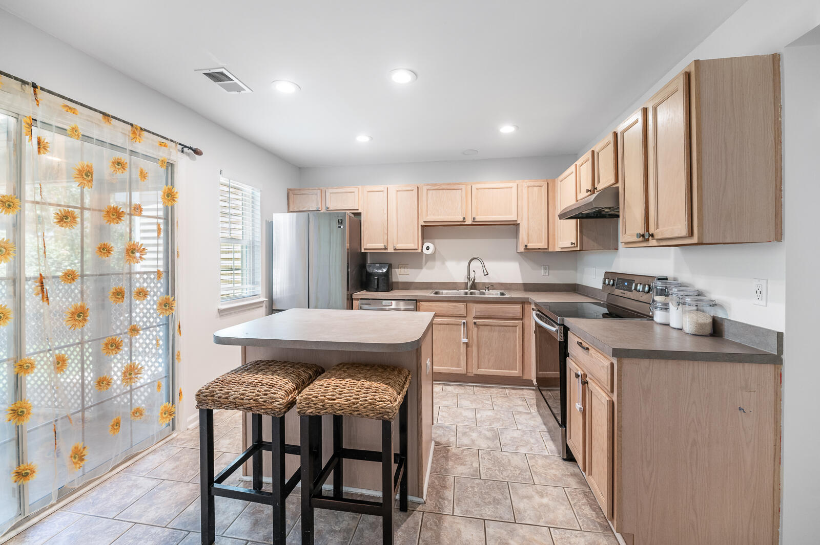 8009 Shadow Oak Drive