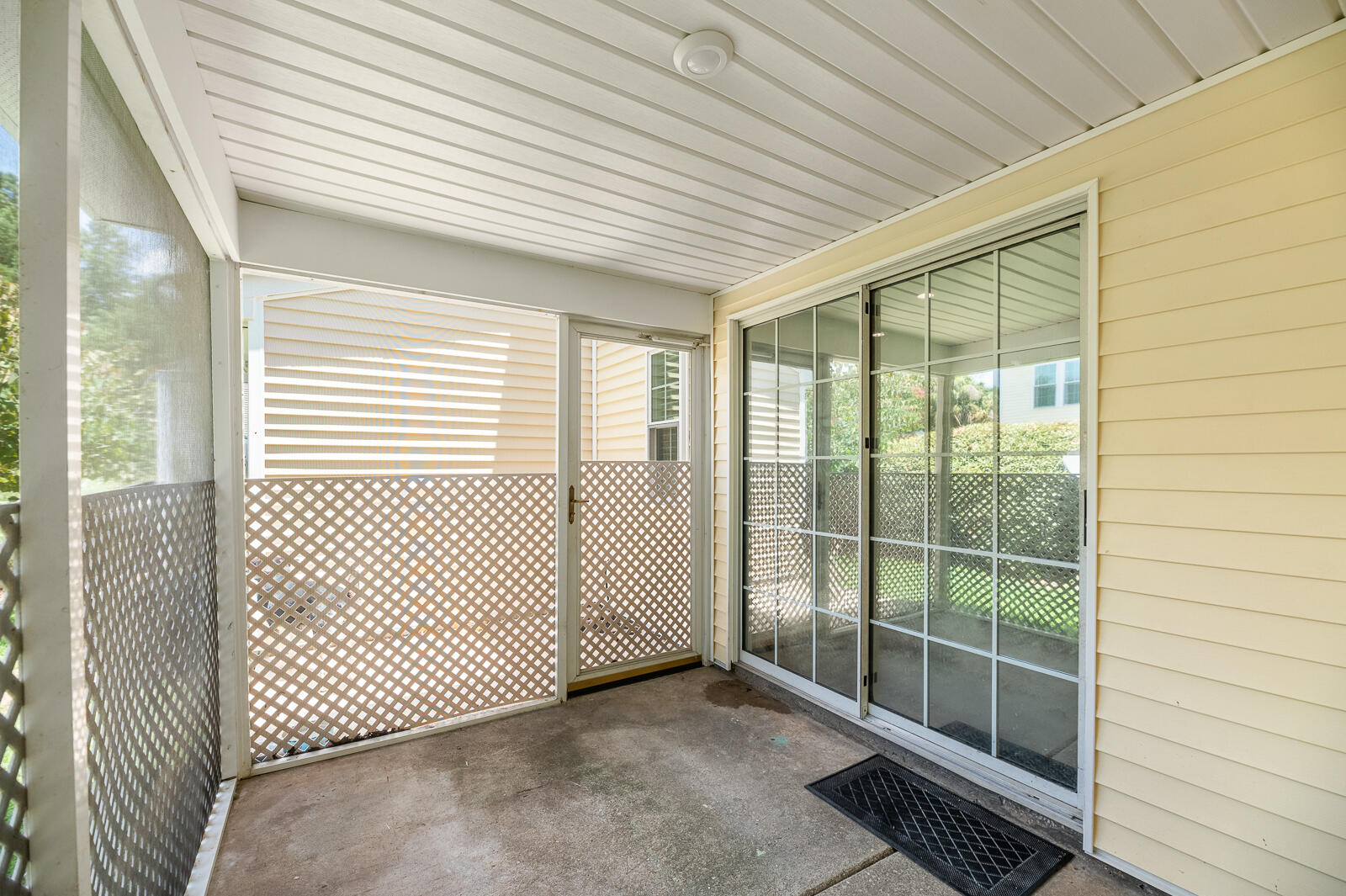 8009 Shadow Oak Drive