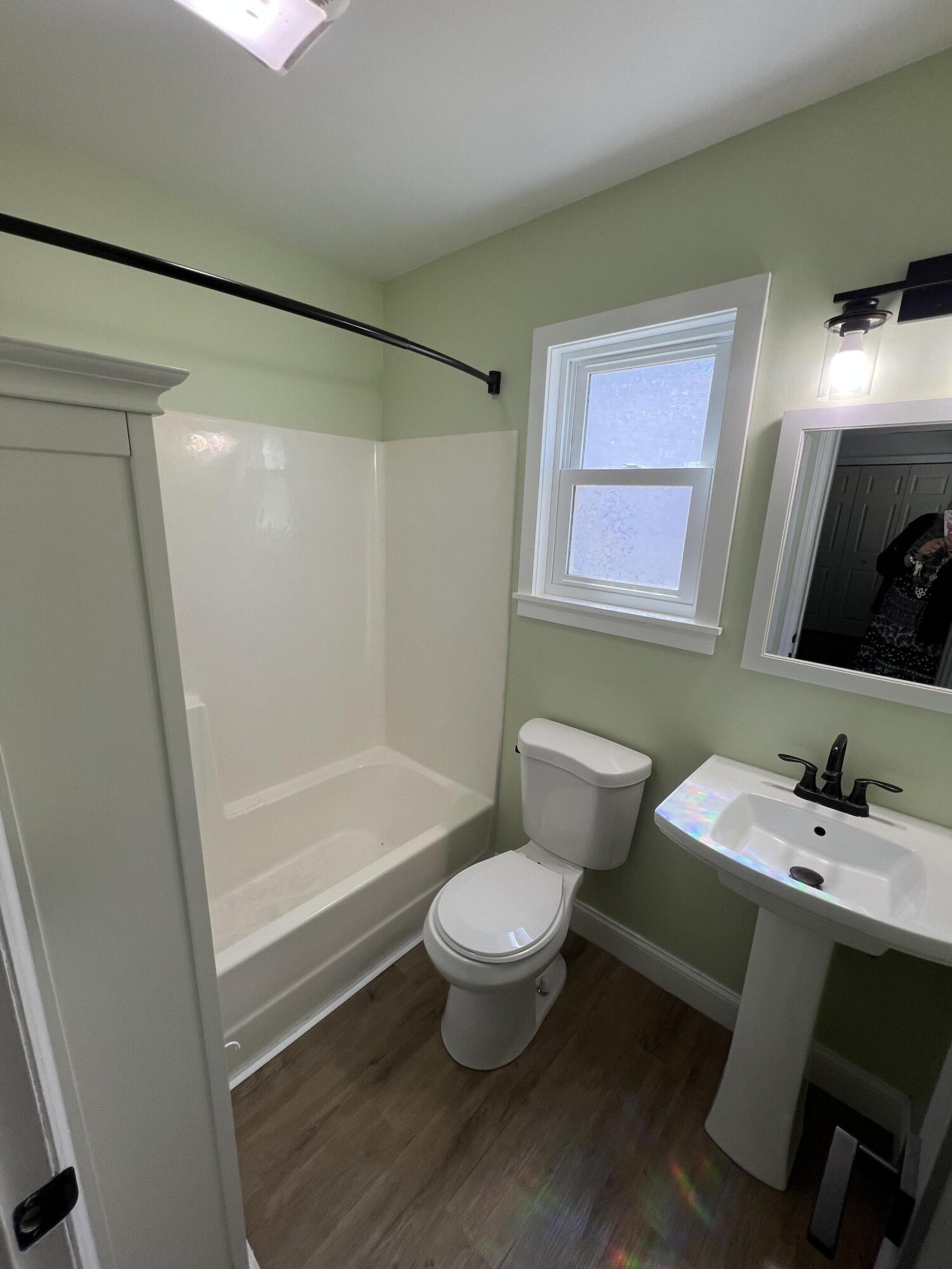 2925 Salamander Creek Lane