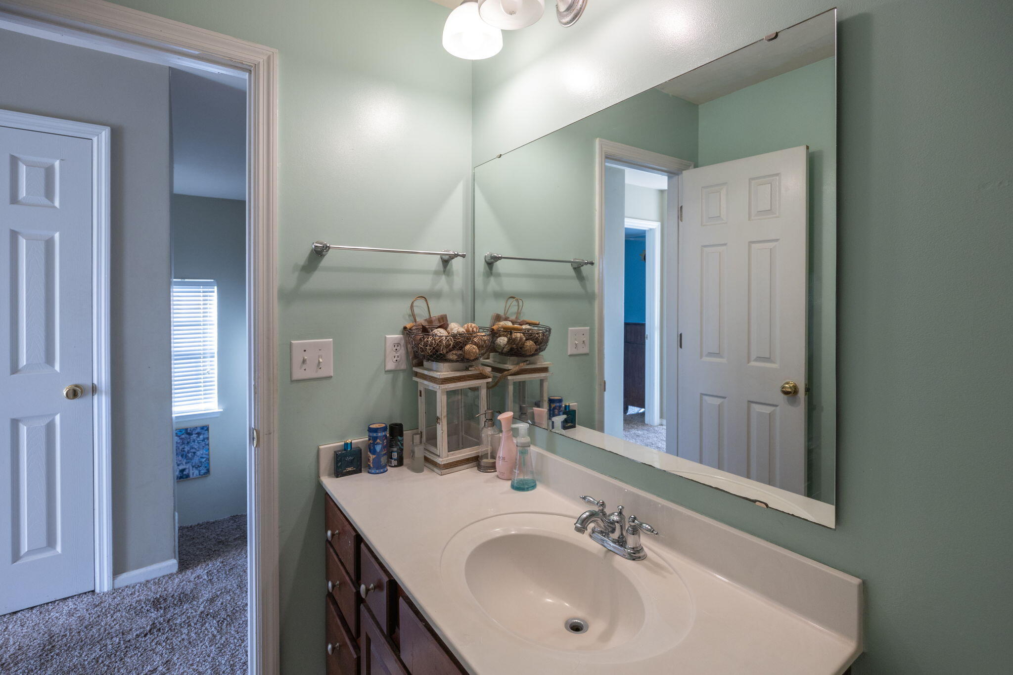 7316 Water Thrush Court